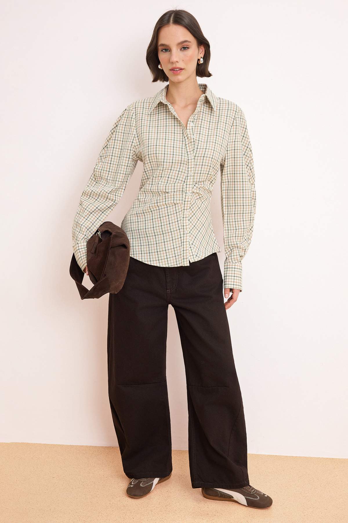 Balloon Sleeve Fitted Asymmetric Shirt