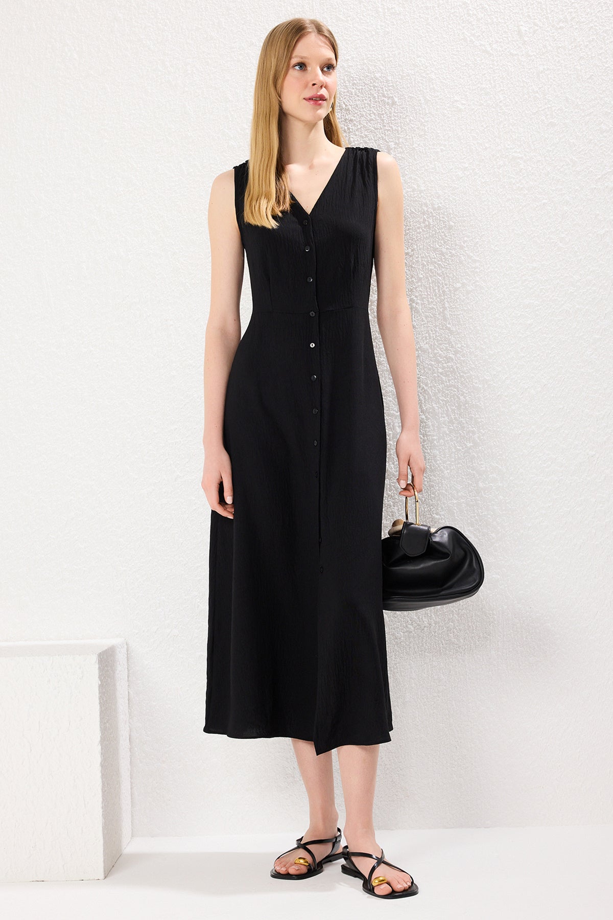 Button Detail Sleeveless V Neck Midi Shirt Dress