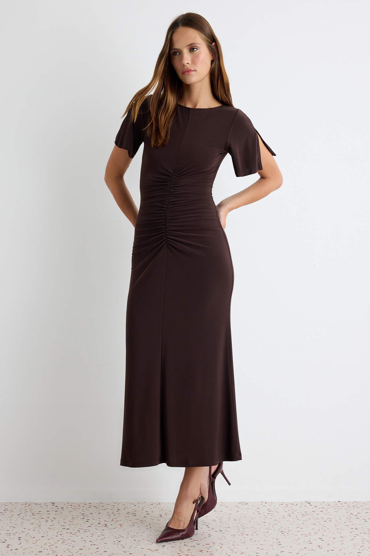 Boat Neck Short Sleeve Ruched Midi Bodycon Dress