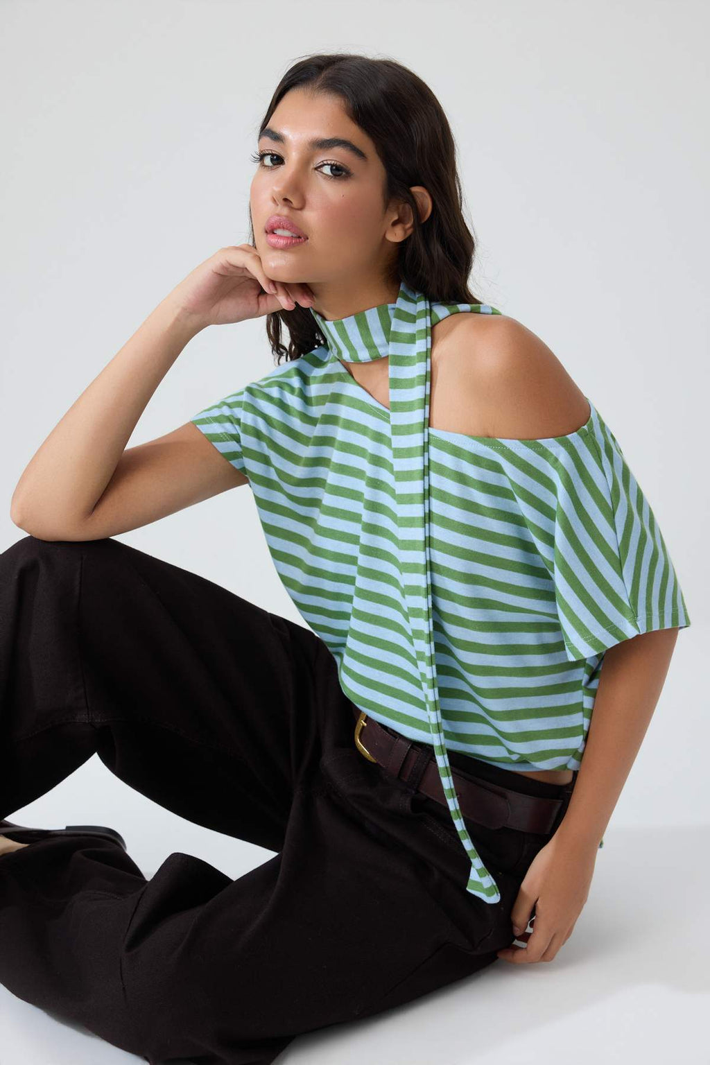 Batwing Sleeve Boat Neck Belted Knit Blouse