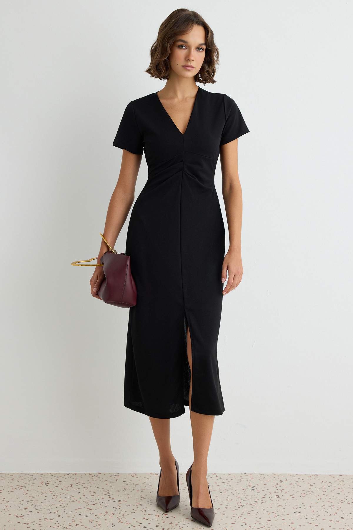 Bodycon V Neck Short Sleeve Midi Dress