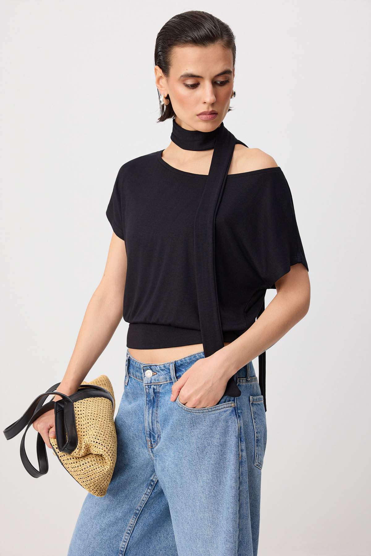 Boat Neck Batwing Sleeve Belted Knit Blouse