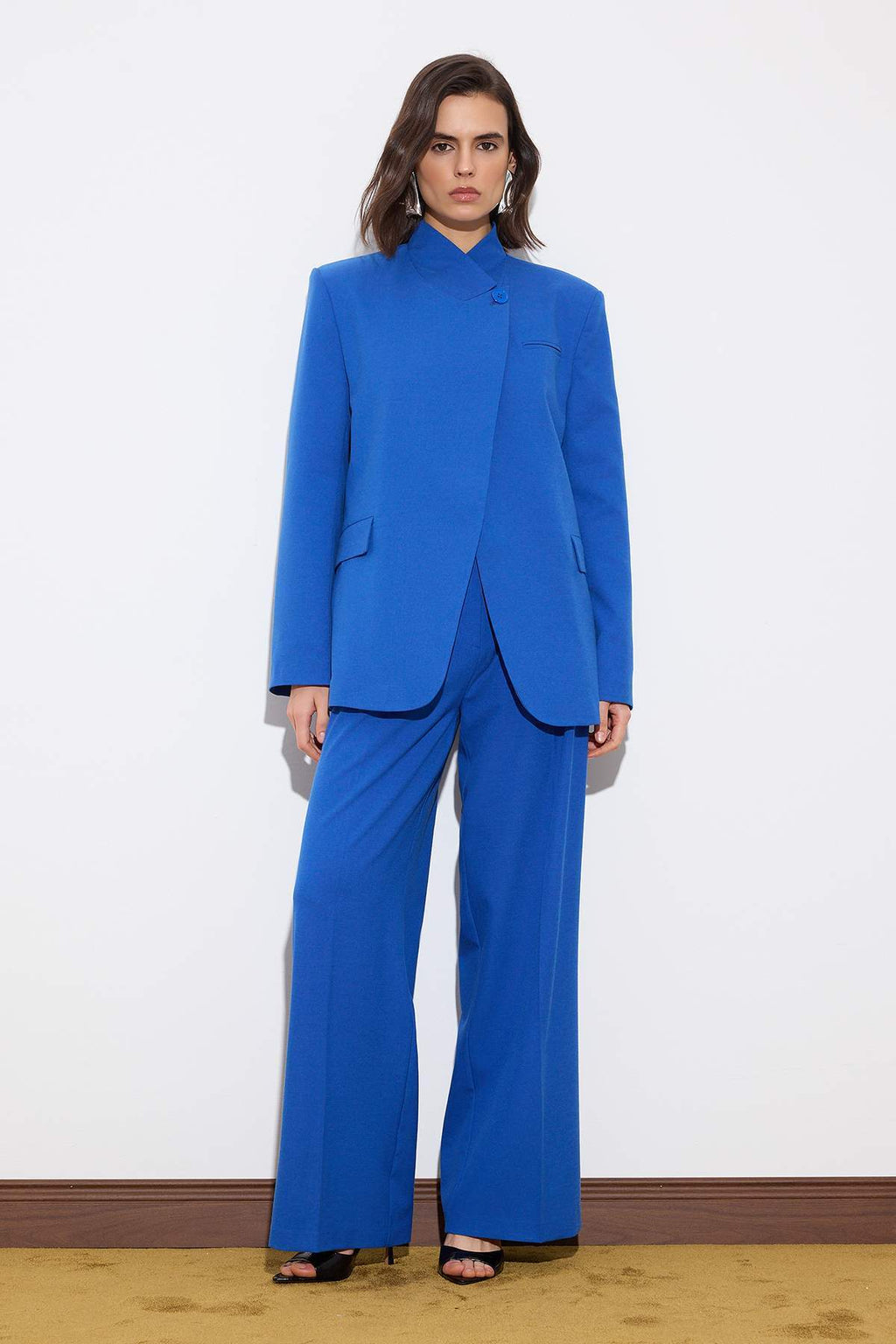 Limited Edition High Neck Long Sleeve Padded Shoulder Lined Blazer