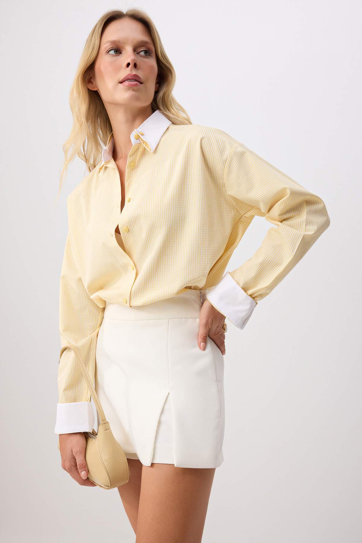 Contrast Collar Oversized Long Sleeve Shirt