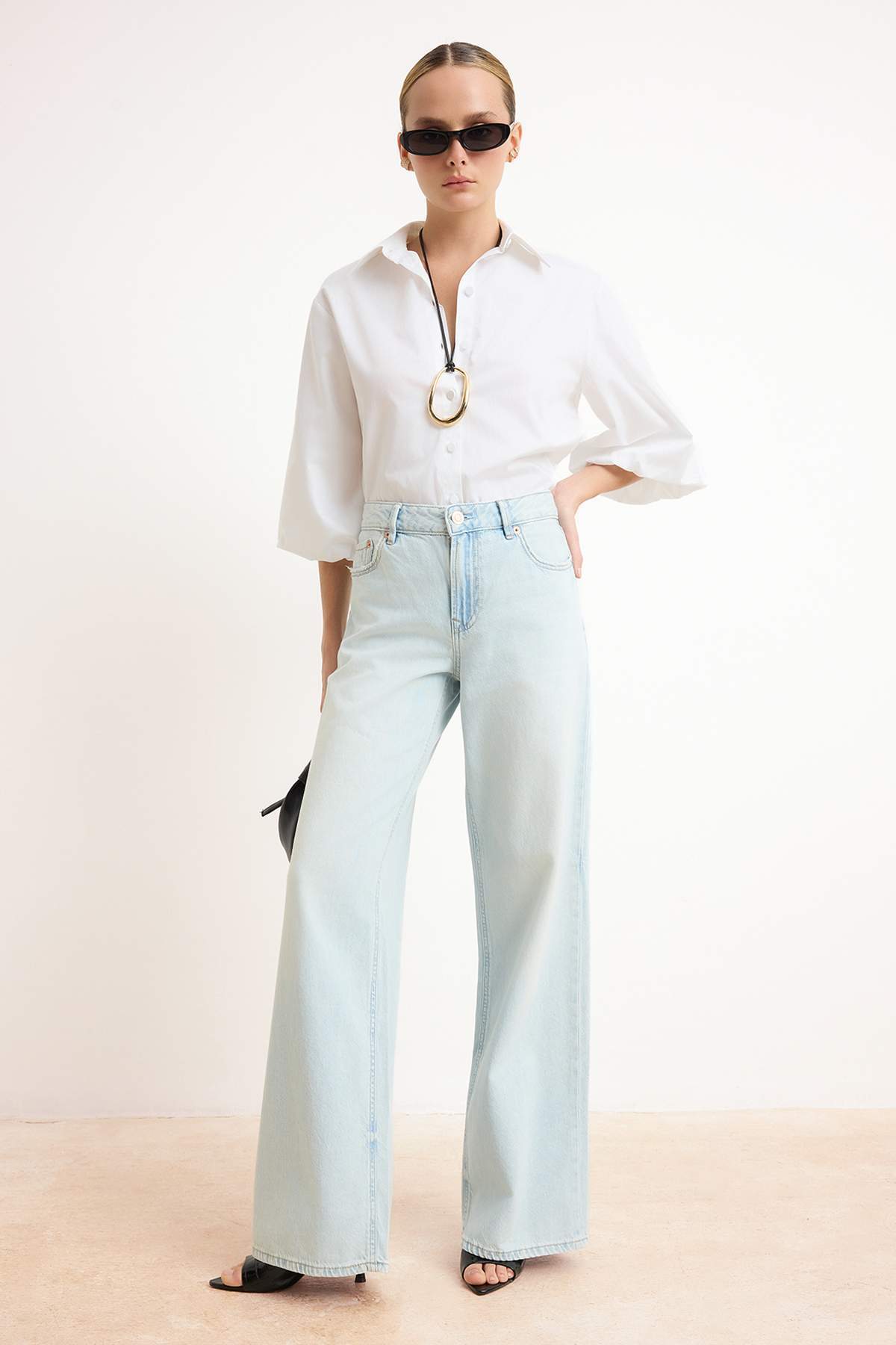 Collared Long Sleeve Relaxed Fit Shirt
