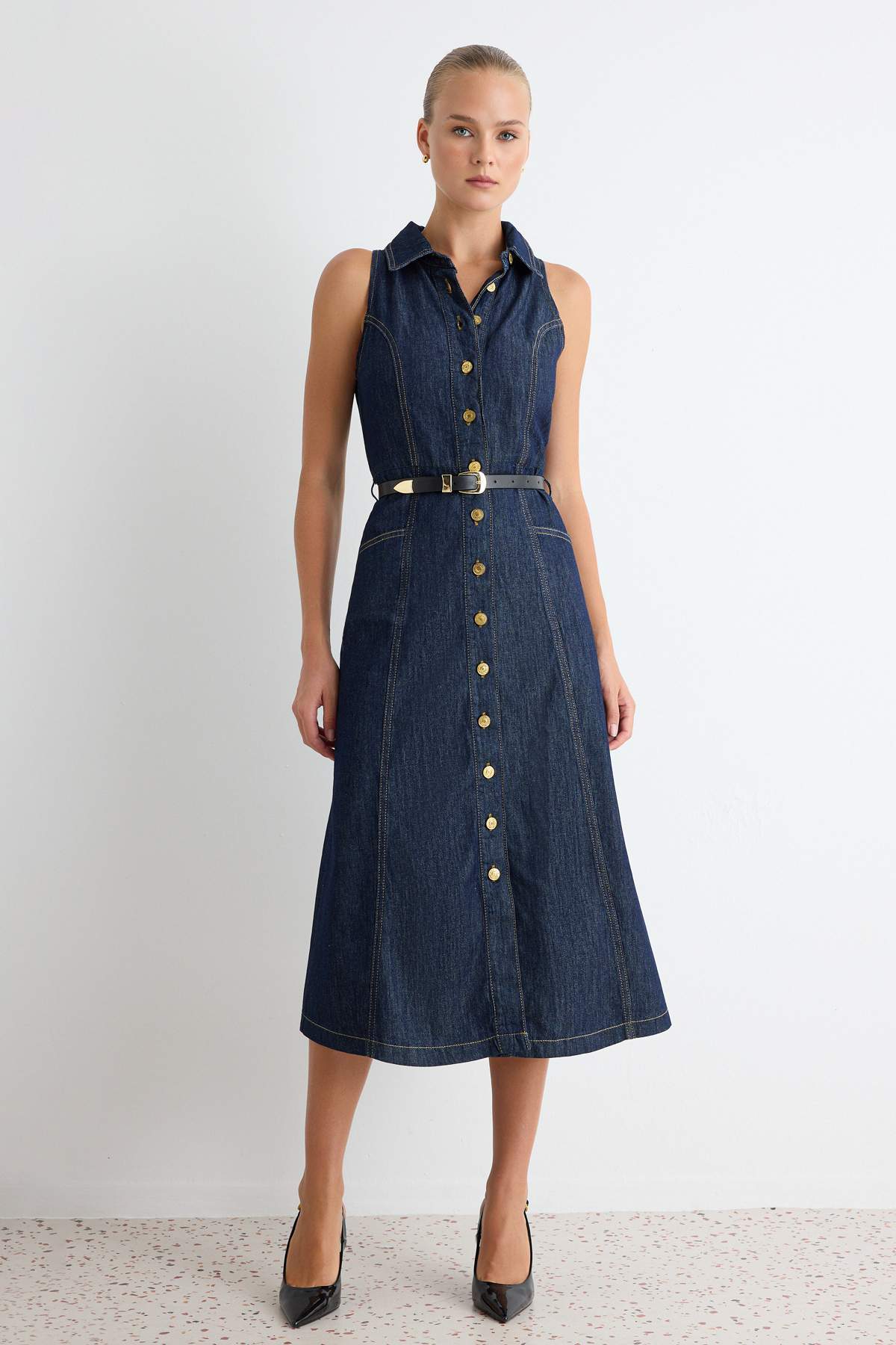 Halter Neck Sleeveless Midi Denim Dress