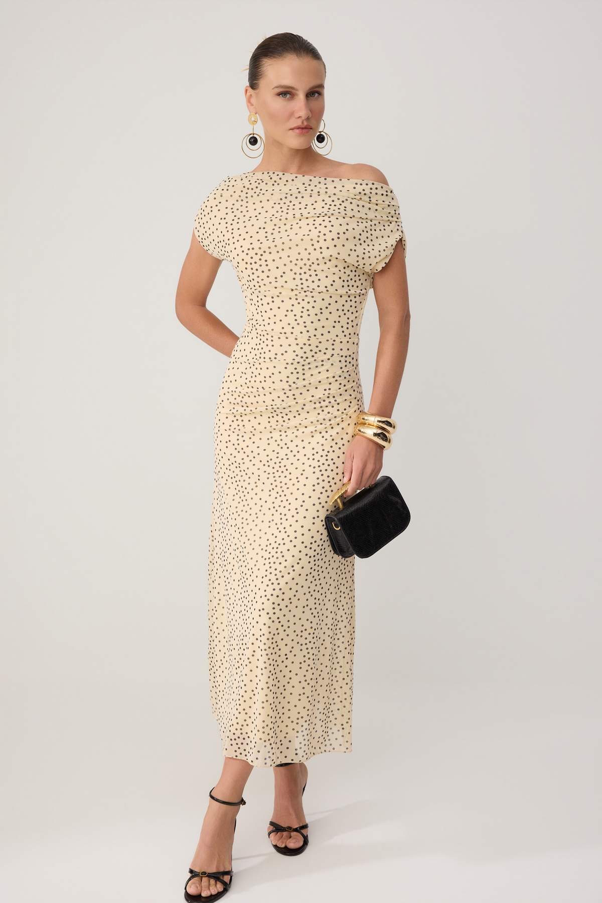 Asymmetric Neck Sleeveless Bodycon Midi Dress