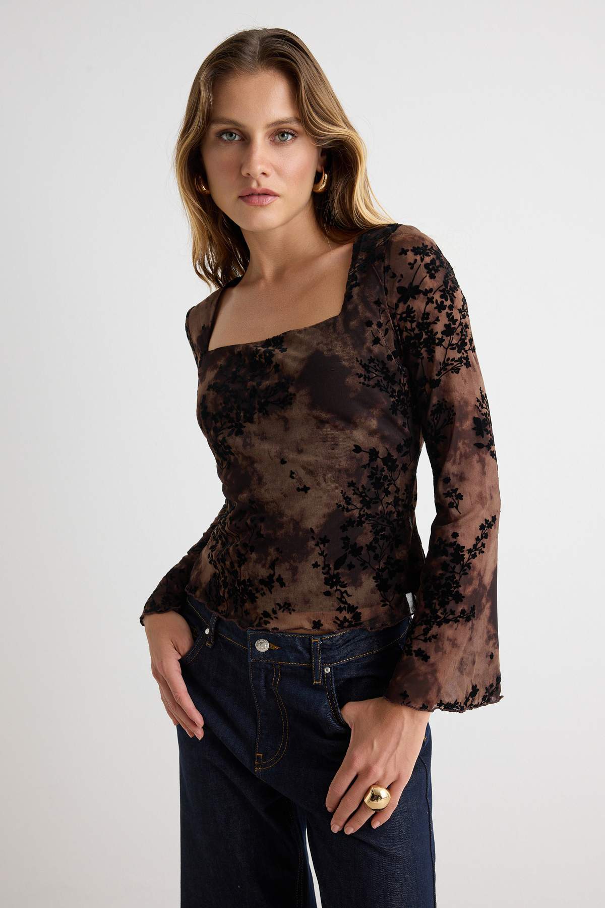 Square Neck Spanish Sleeve Fitted Mesh Blouse