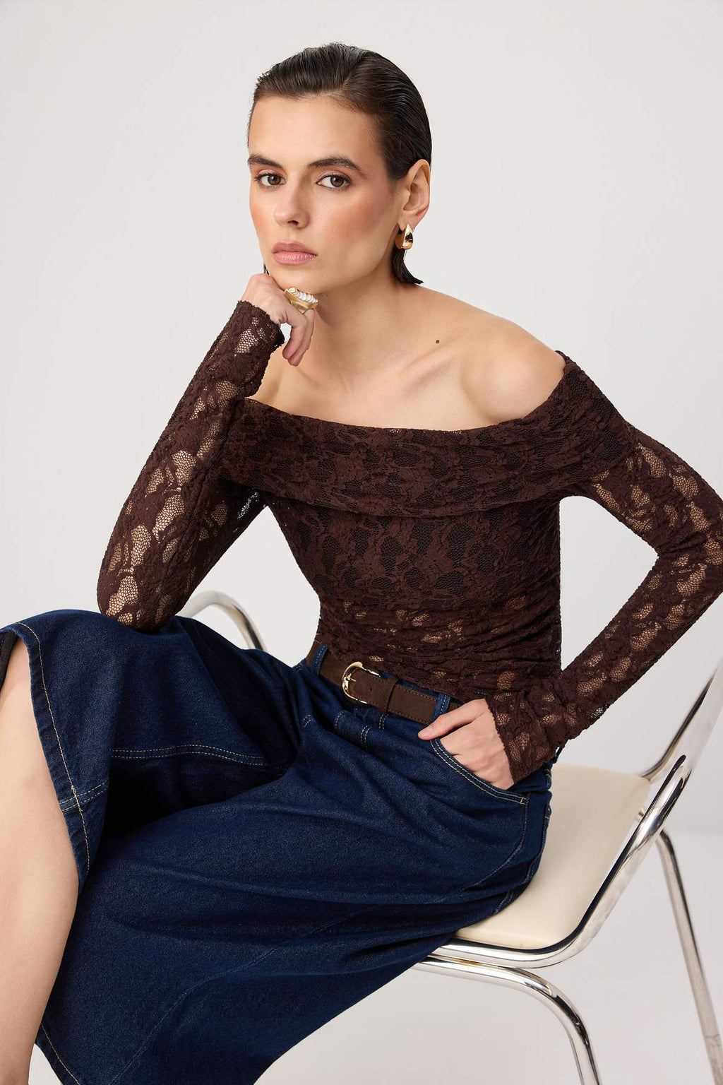 Fitted Carmen Neck Long Sleeve Lace Knit Blouse