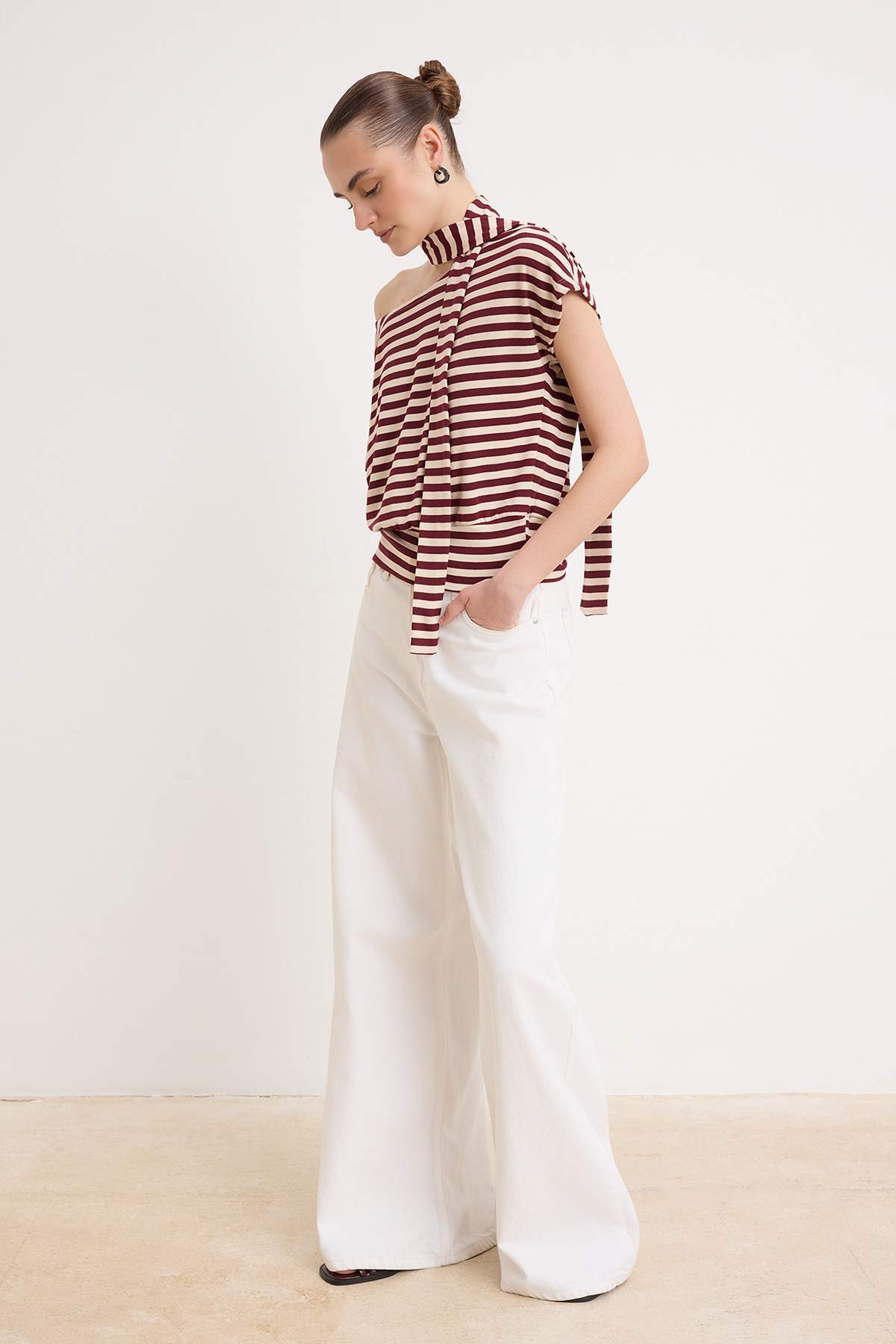 Boat Neck Batwing Sleeve Belted Knit Blouse