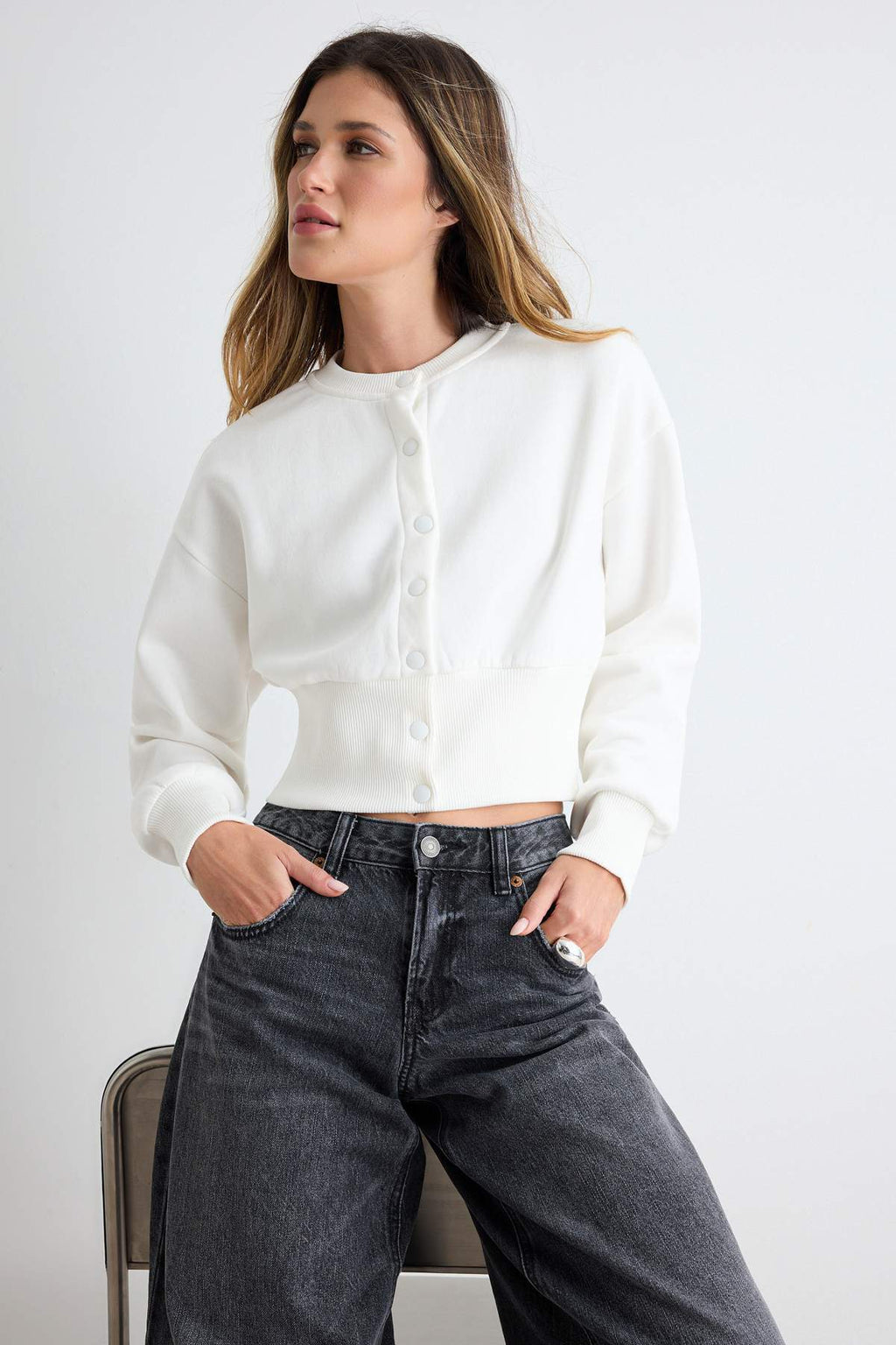 Snap Button Front Regular Fit Crop Cardigan