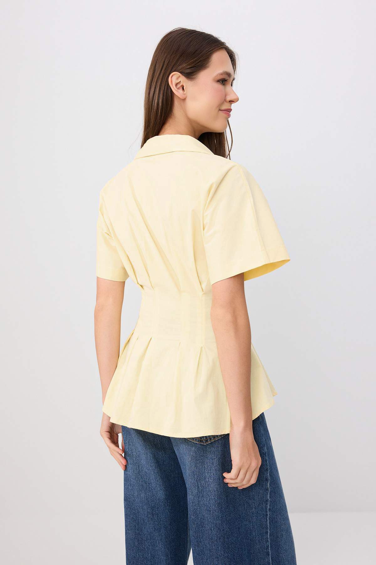 Pleated Detail Fitted Short Sleeve Shirt