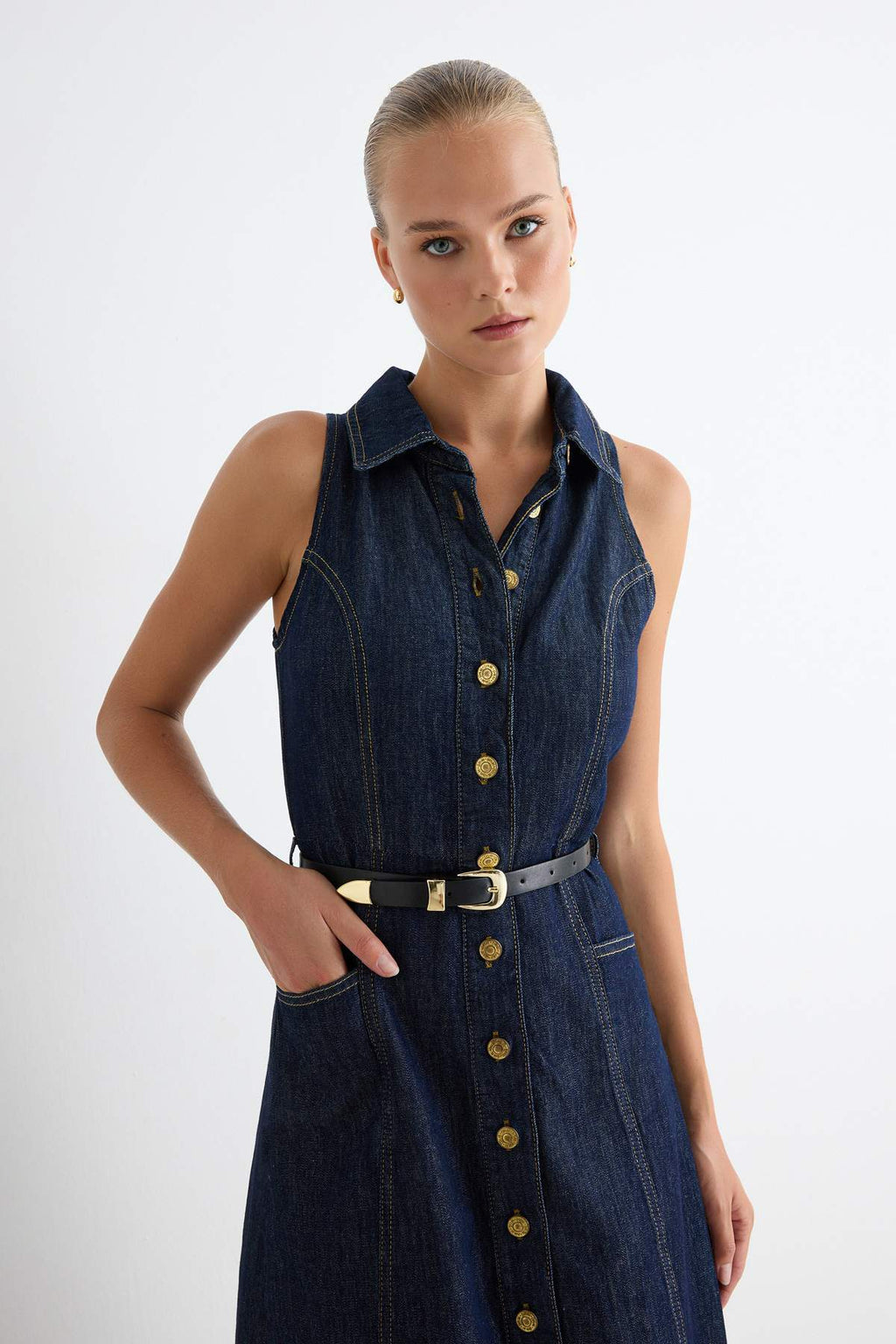 Halter Neck Sleeveless Midi Denim Dress