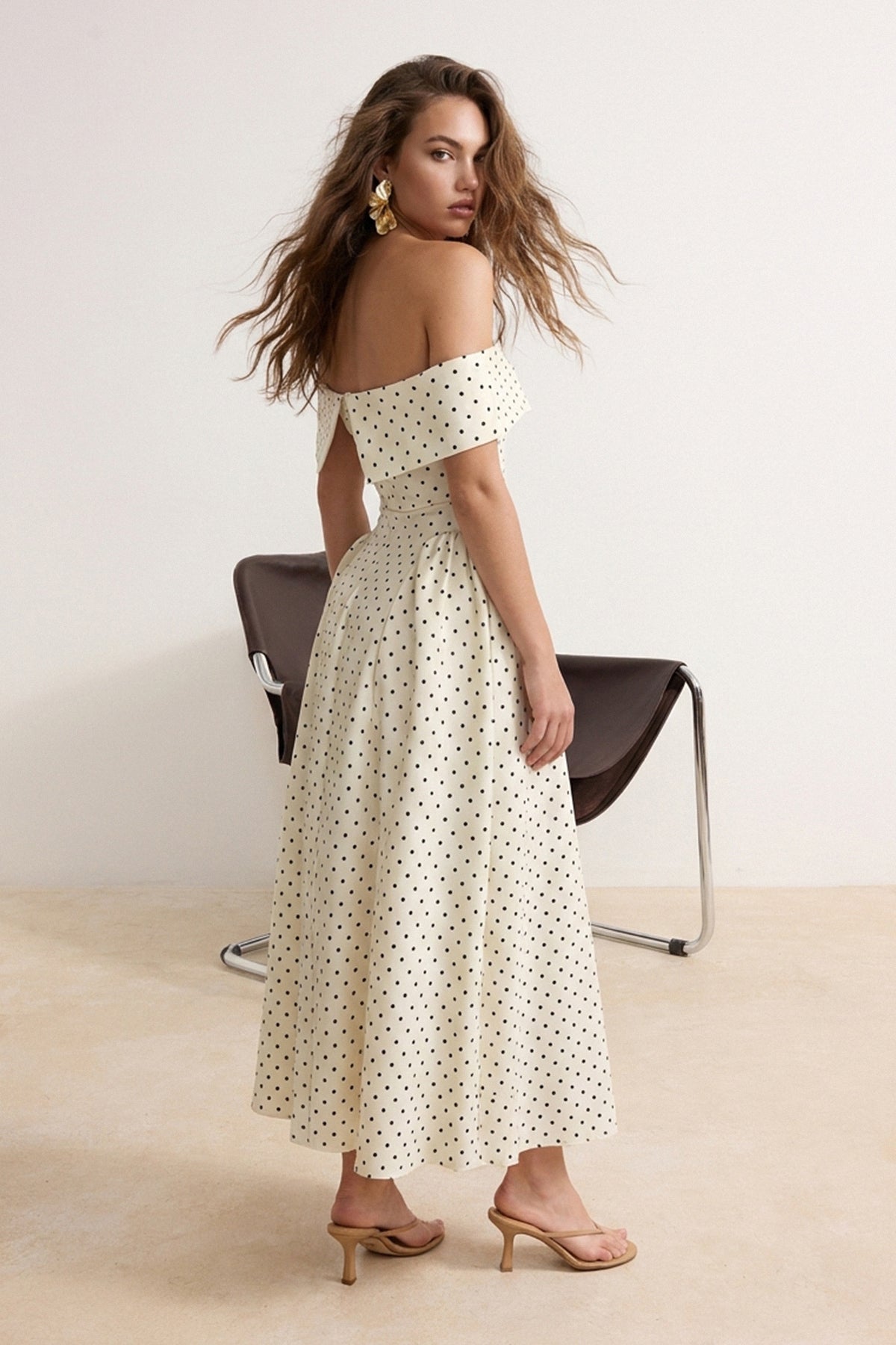 Carmen Neck Sleeveless A-Line Maxi Dress