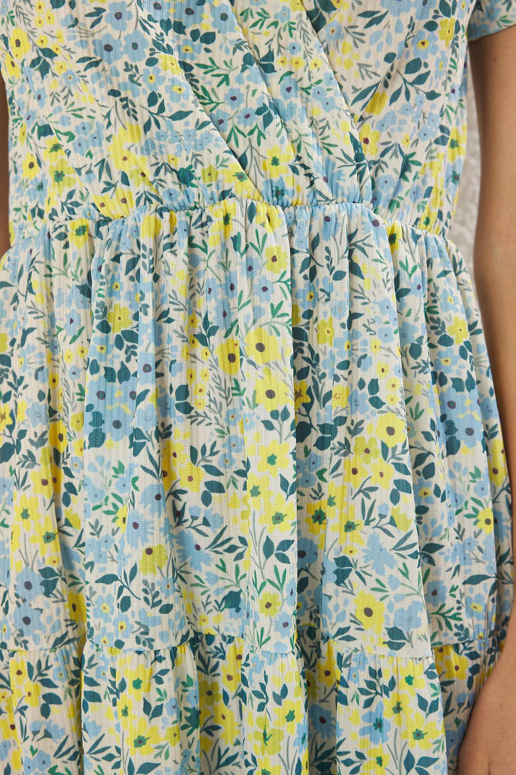 V Neck Short Sleeve Skater Midi Dress