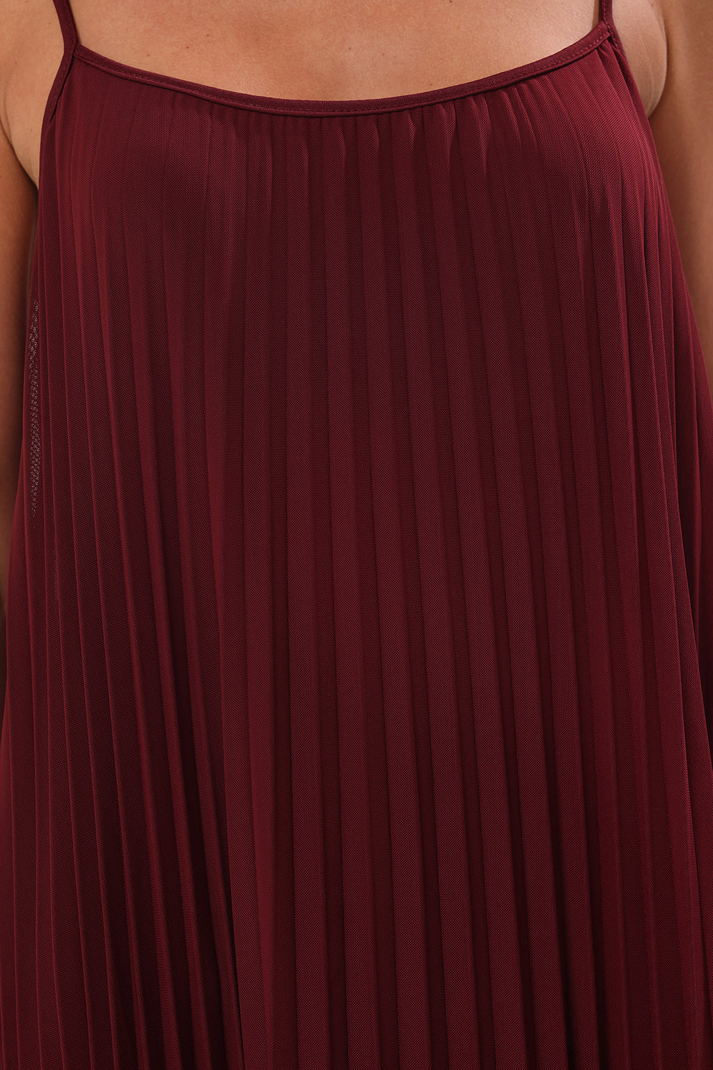Halter Neck Sleeveless Pleated Maxi Dress