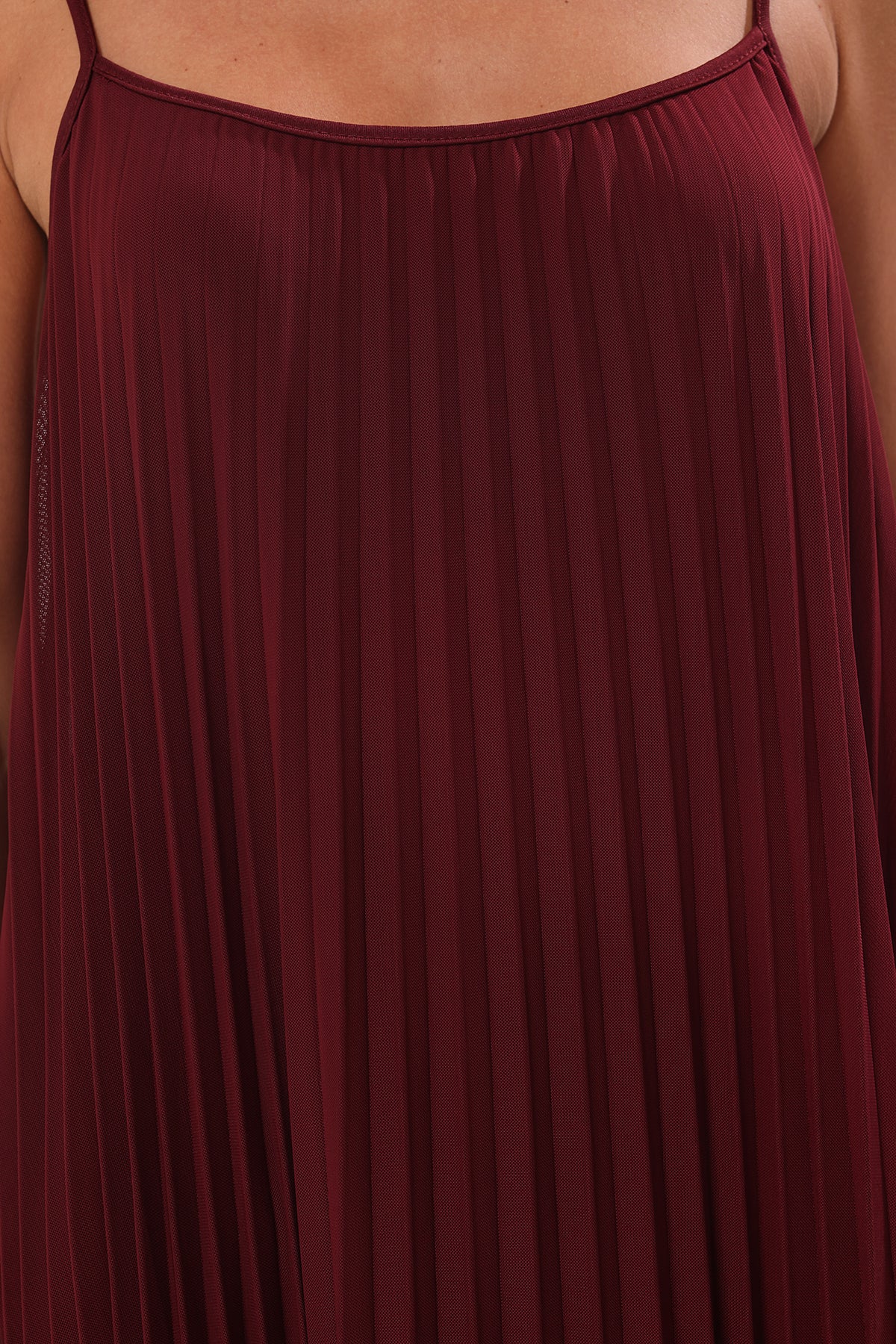 Halter Neck Sleeveless Pleated Maxi Dress