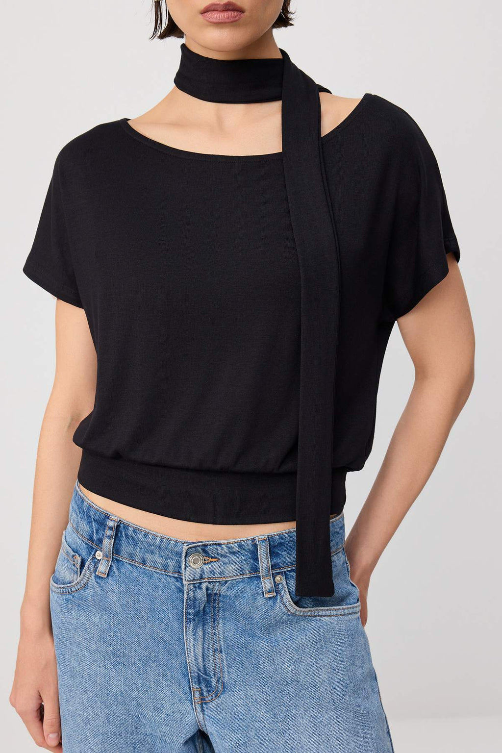 Boat Neck Batwing Sleeve Belted Knit Blouse