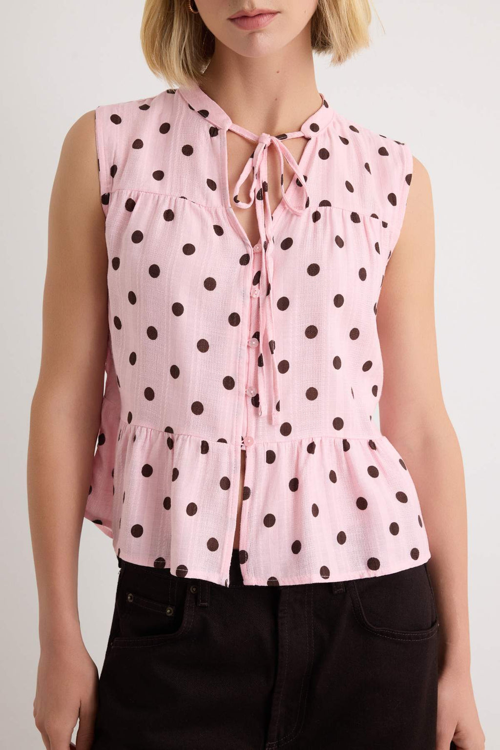 Sleeveless Mandarin Collar Relaxed Fit Shirt