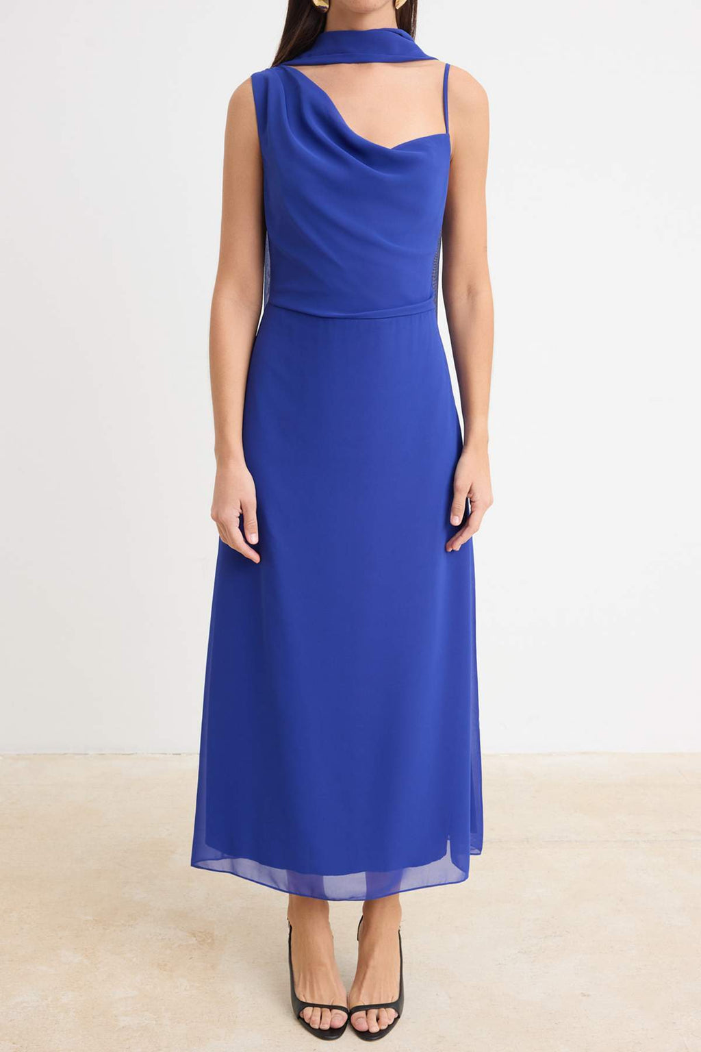 Asymmetric Neckline Thin Strap Shift Maxi Dress