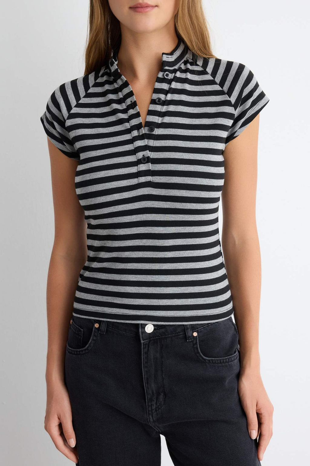 Fitted Mandarin Collar Raglan Short Sleeve Ribbed Blouse
