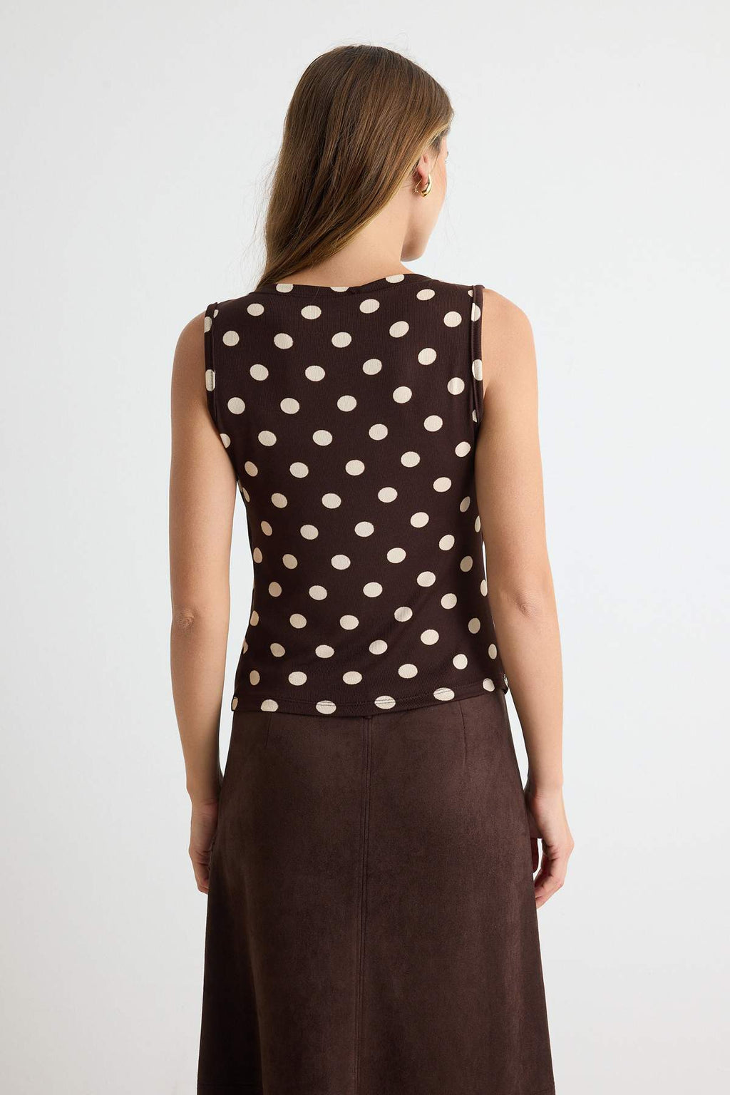 Fitted Scoop Neck Sleeveless Lace Detail Knitted Blouse