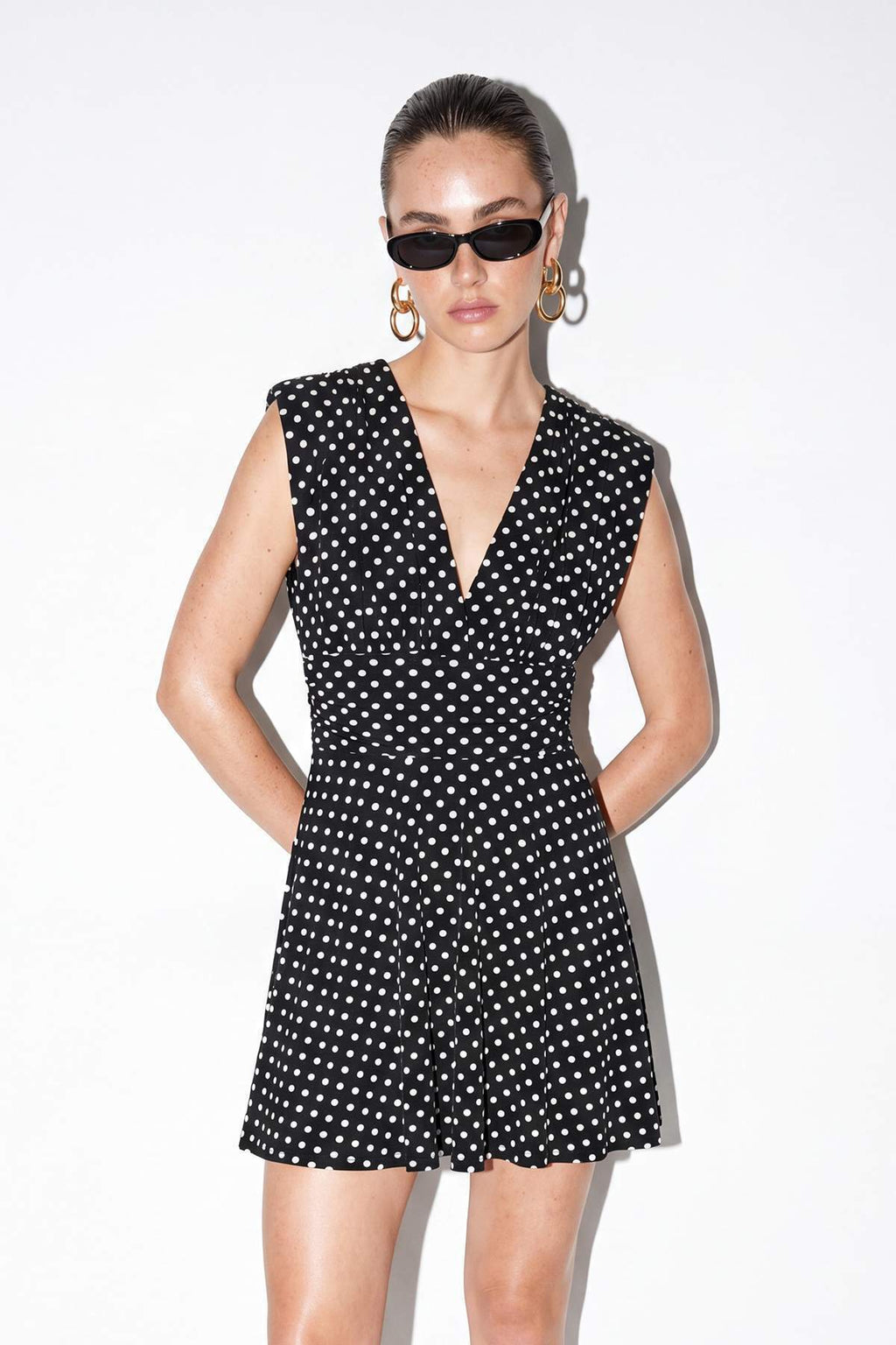 V Neck Sleeveless Padded A-Line Midi Dress