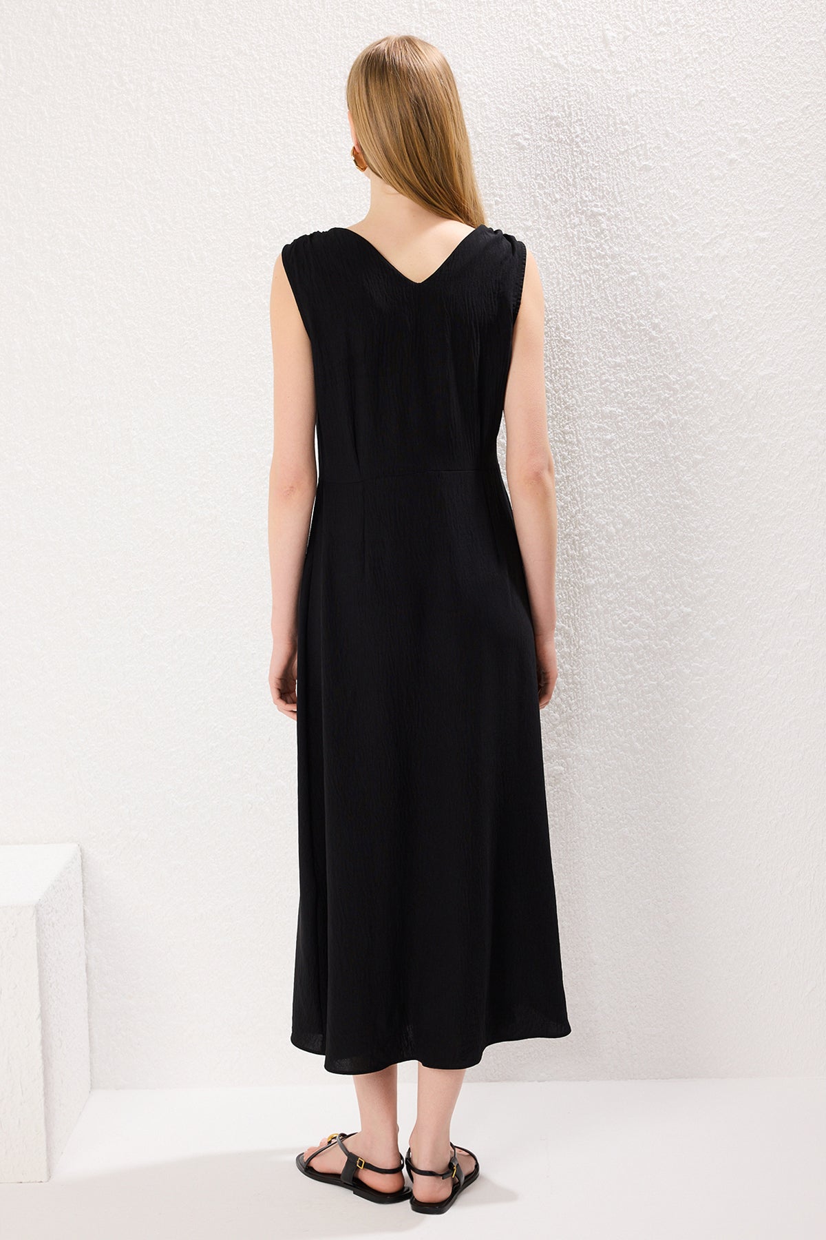 Button Detail Sleeveless V Neck Midi Shirt Dress
