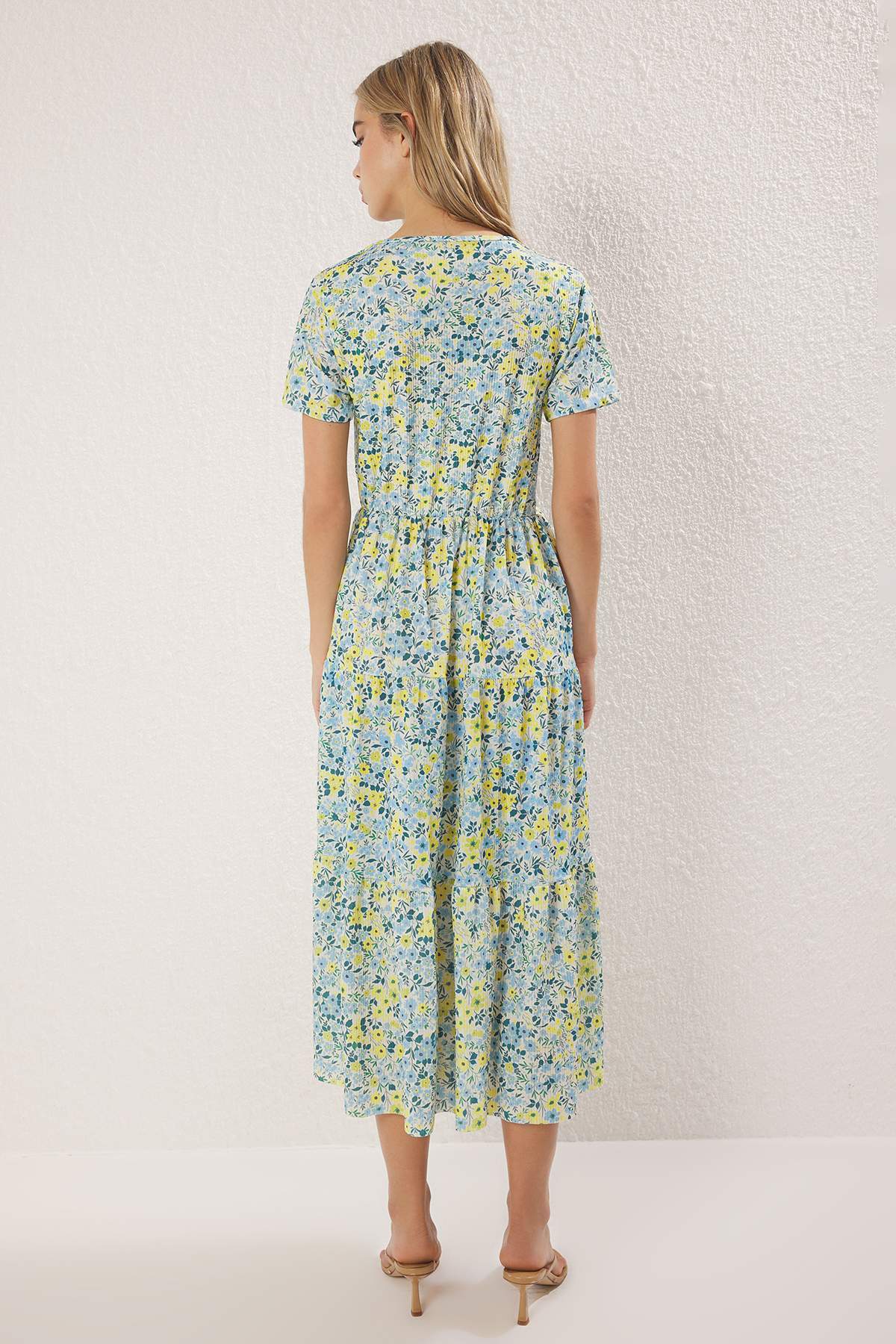 V Neck Short Sleeve Skater Midi Dress