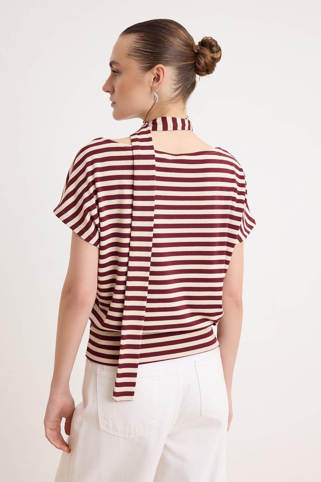 Boat Neck Batwing Sleeve Belted Knit Blouse
