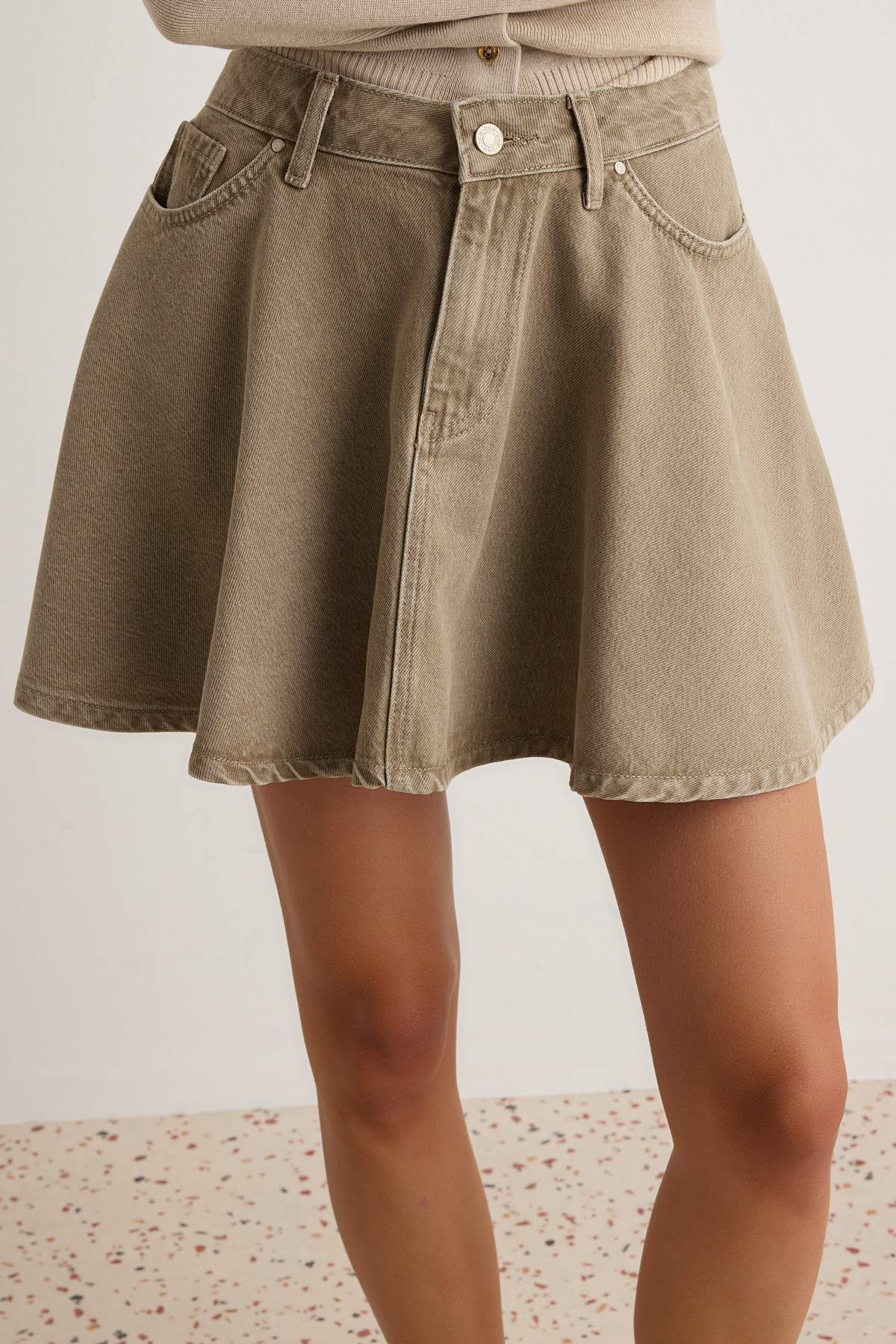 High Waist Ruffle Detail Mini Skirt