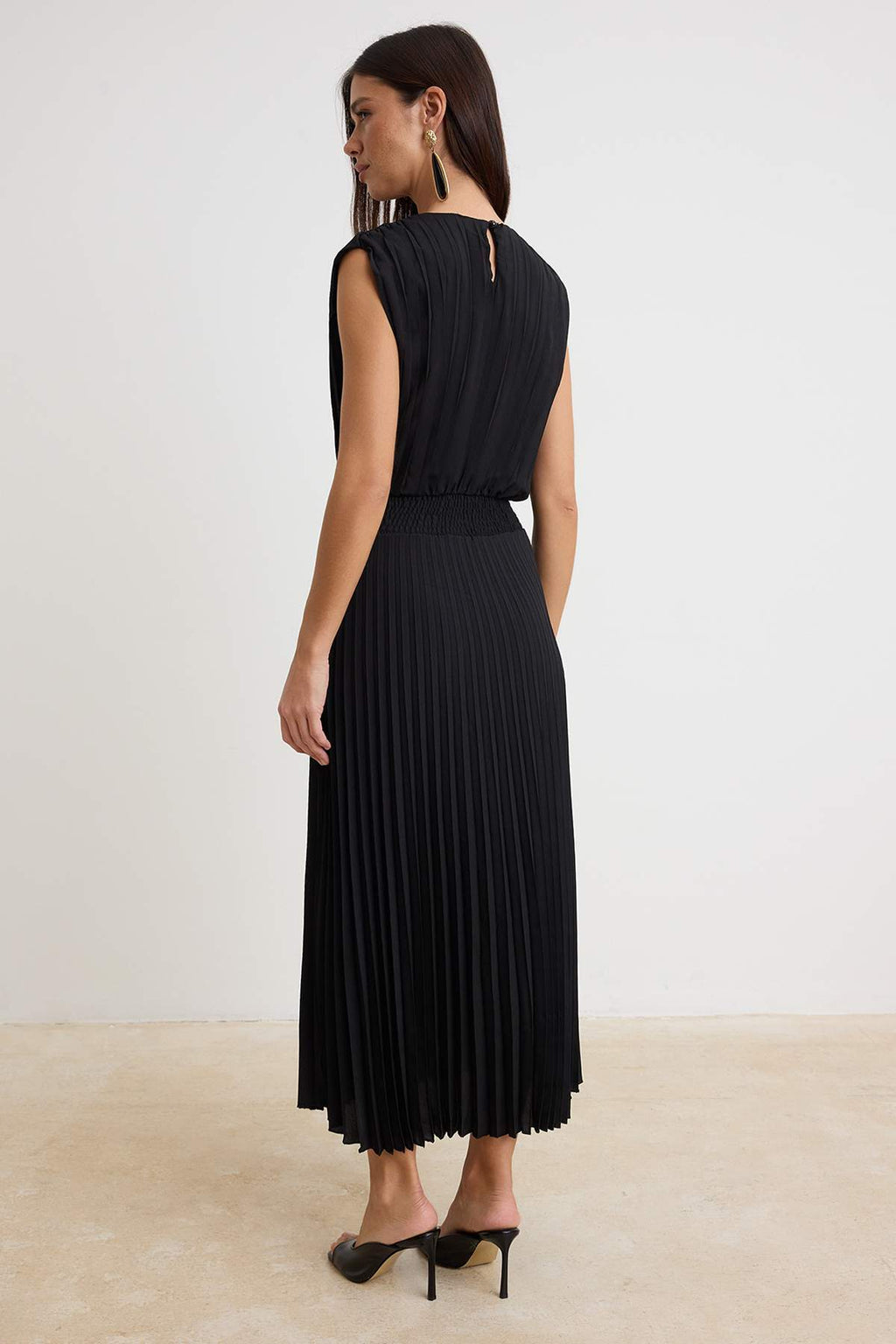 High Neck Sleeveless Pleated Belted Maxi Dress