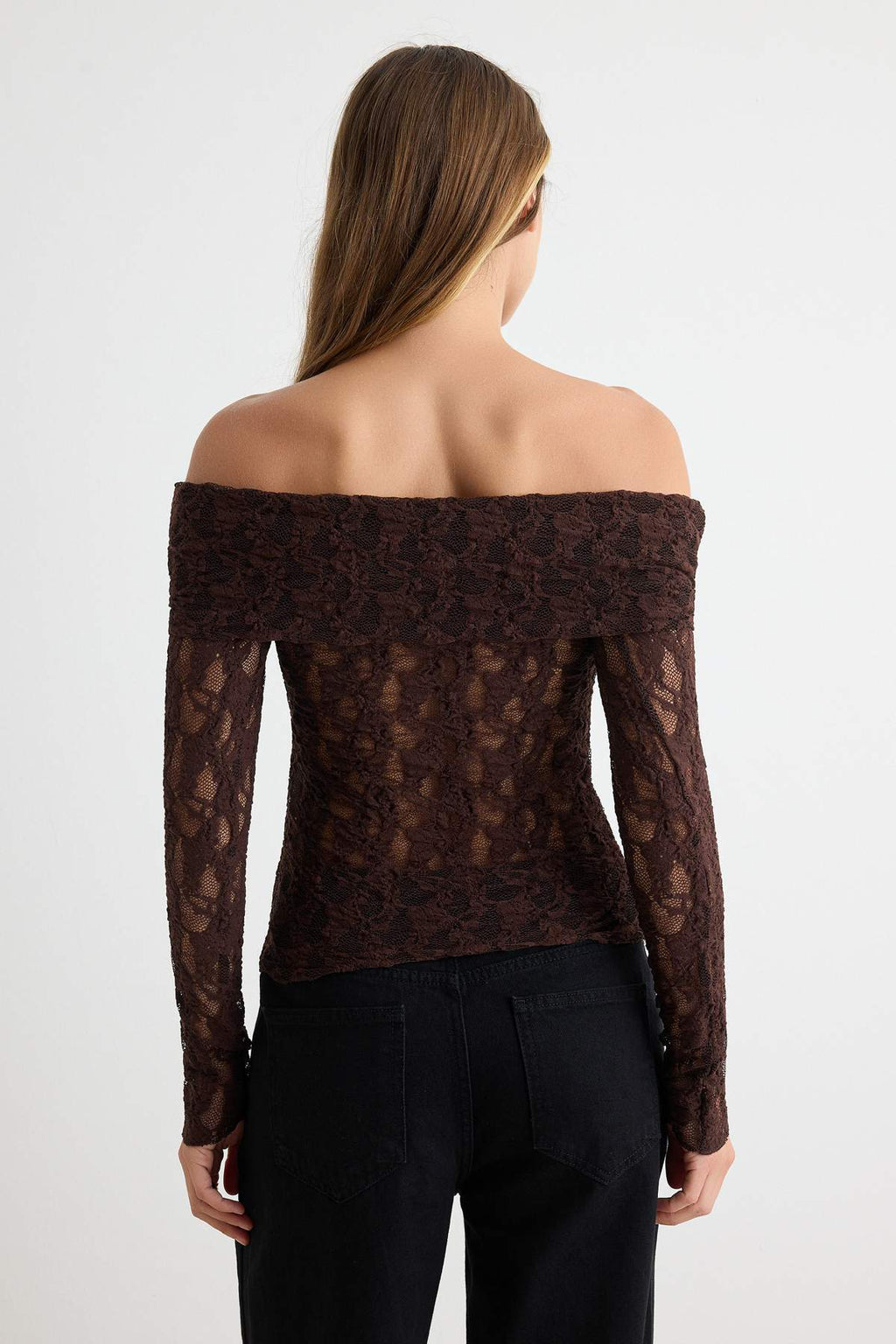 Fitted Carmen Neck Long Sleeve Lace Knit Blouse