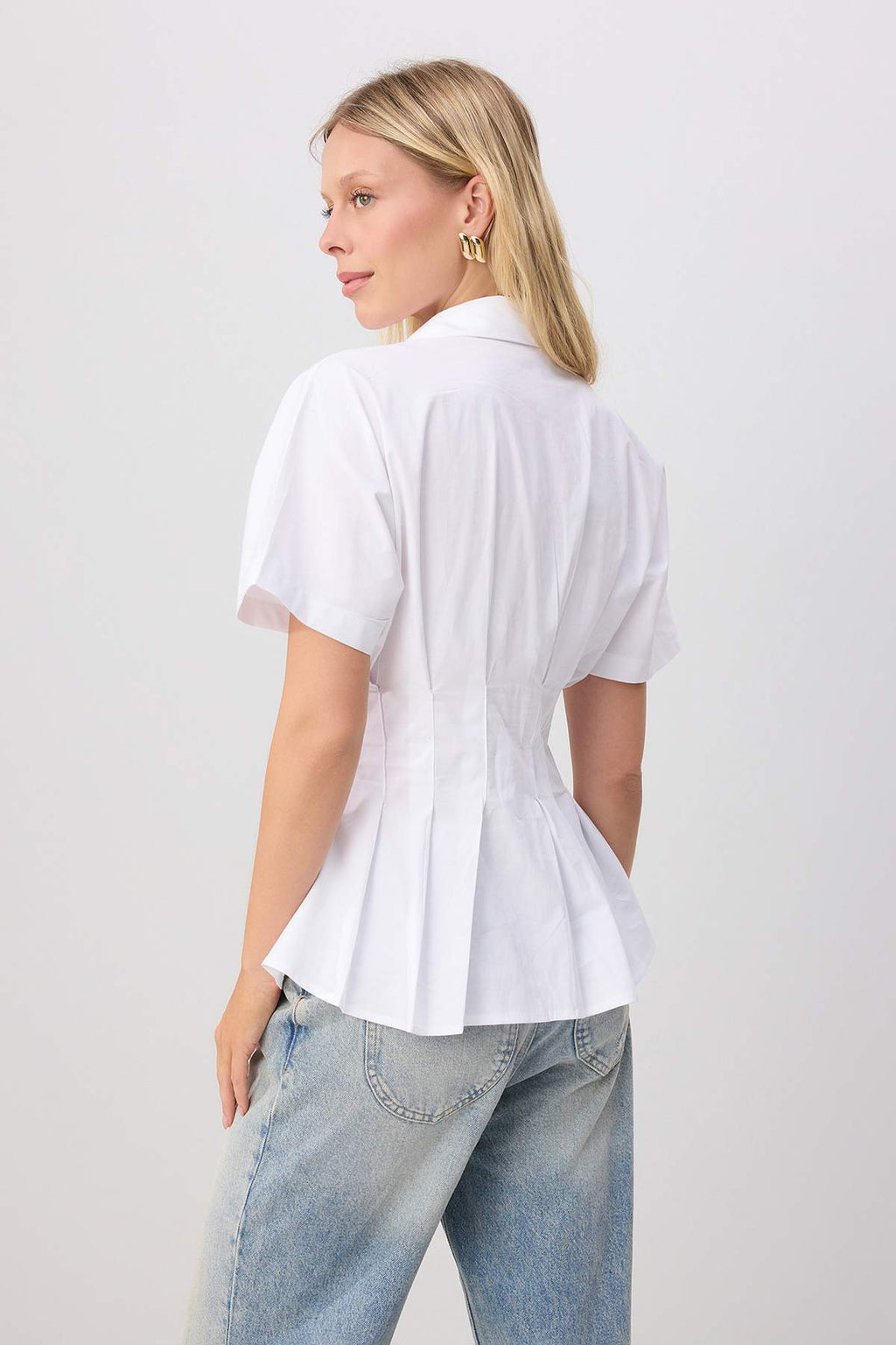 Pleated Detail Fitted Short Sleeve Shirt