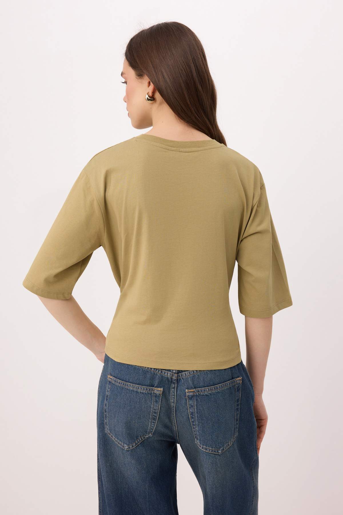Regular Fit Dropped Shoulder Crew Neck Short Sleeve T-Shirt