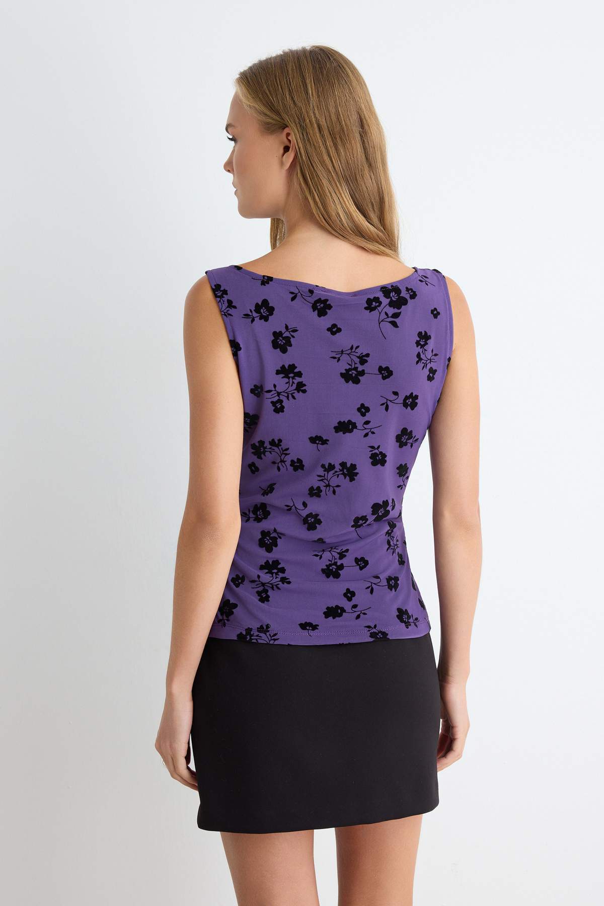 Fitted Crew Neck Sleeveless Regular Tulle Blouse