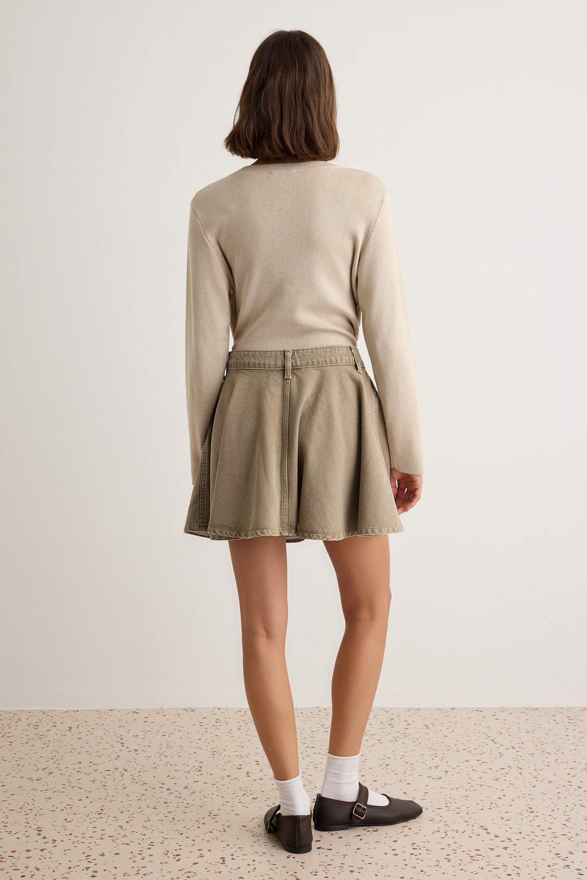 High Waist Ruffle Detail Mini Skirt