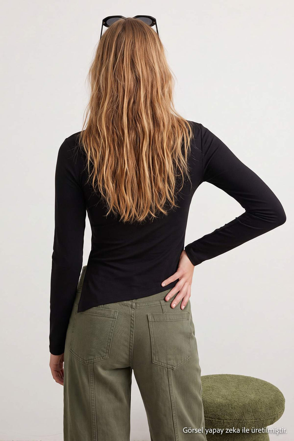 Crew Neck Gathered Crop Fitted Blouse