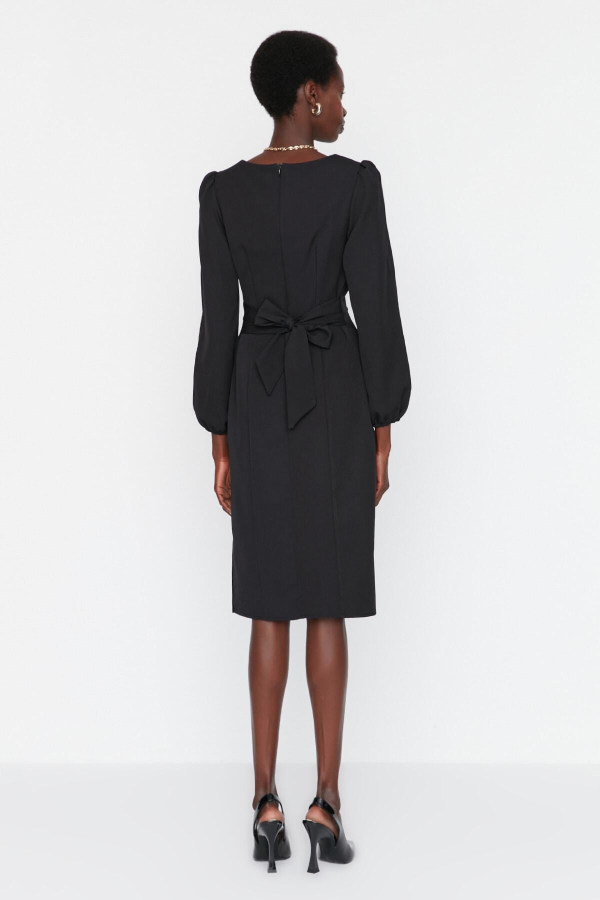 Sweetheart Neck Long Sleeve Bodycon Midi Dress