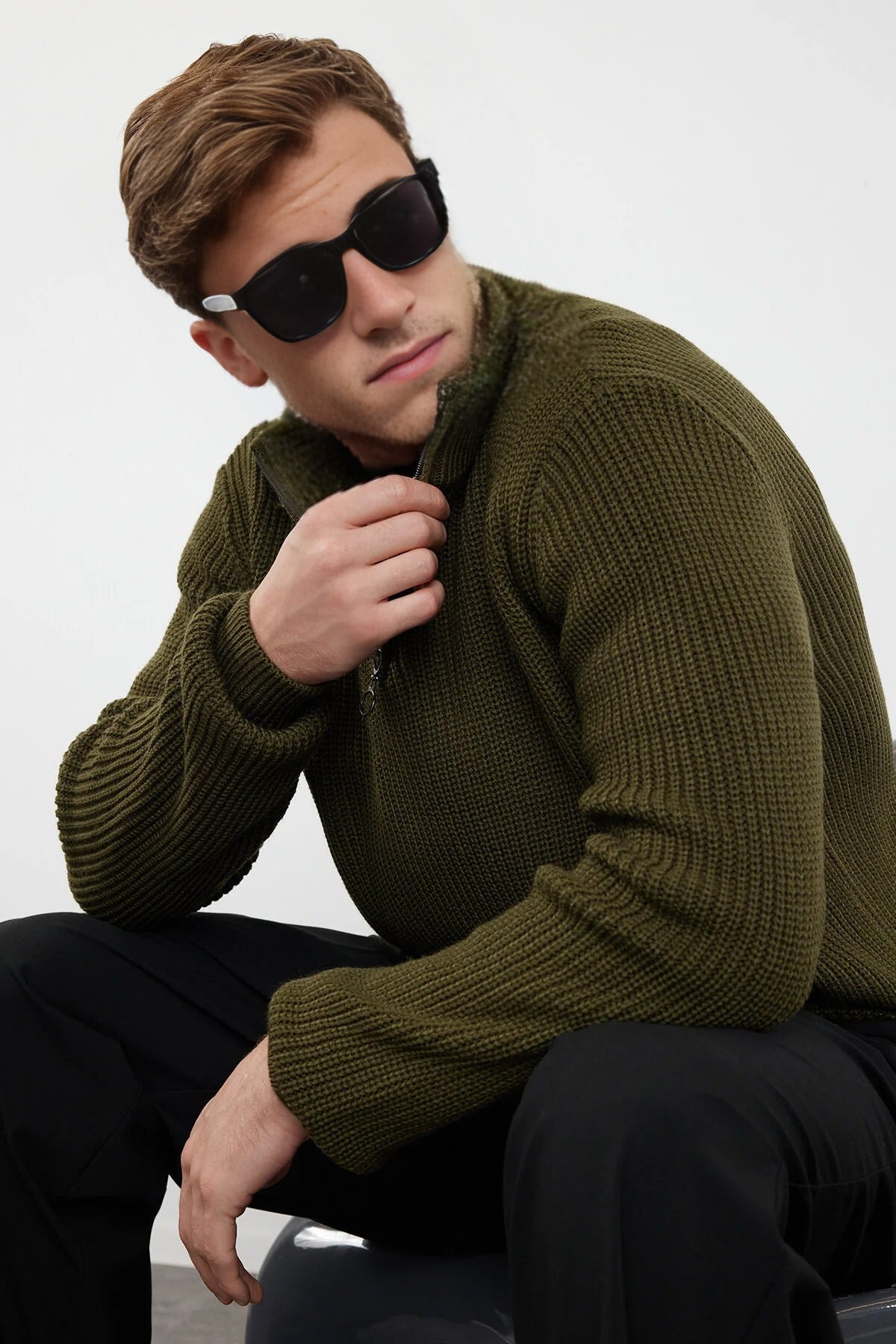 Regular Fit Half Turtleneck Zippered Sweater