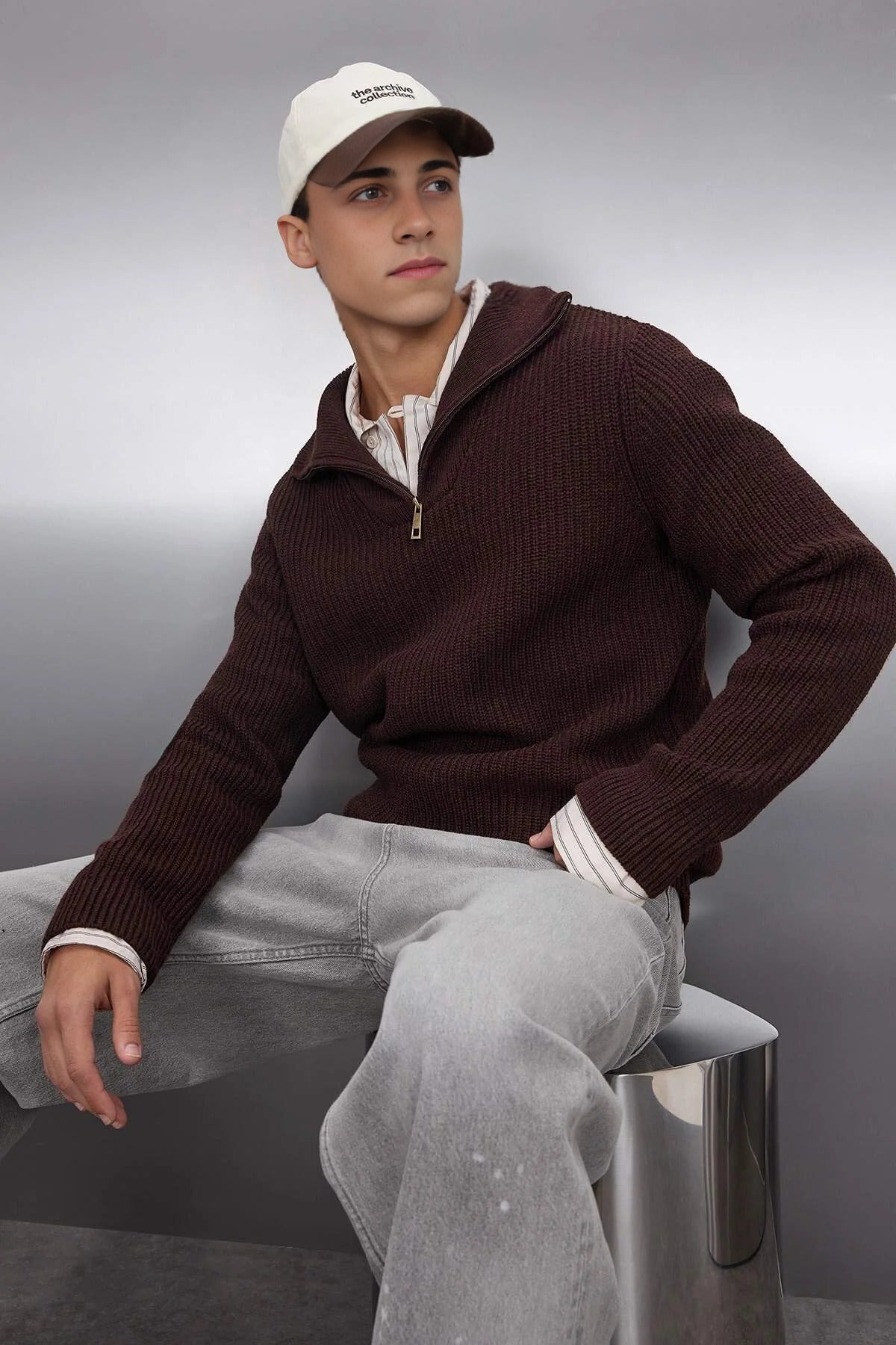 Regular Woolen Zippered Turtleneck Knit Sweater