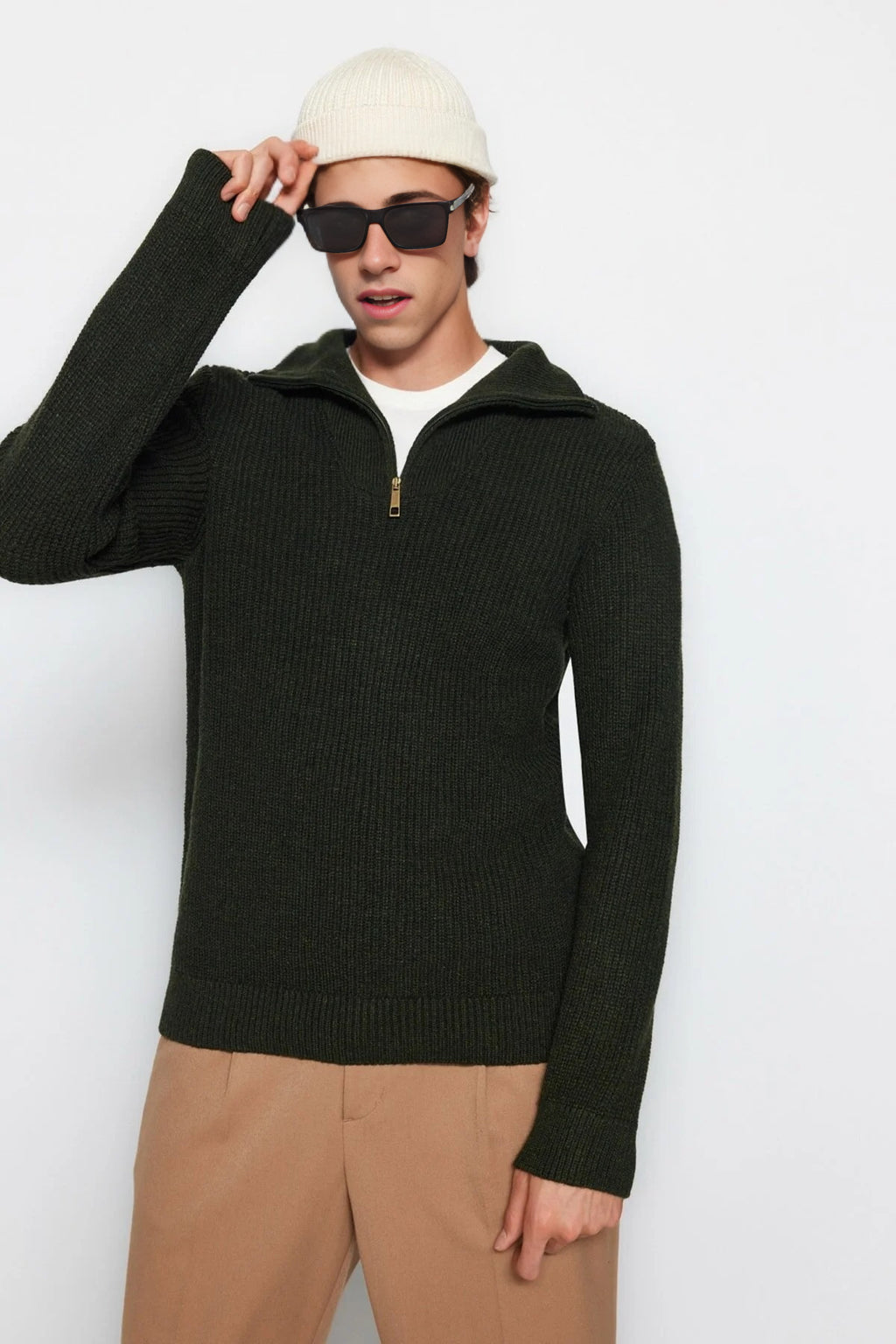 Regular Woolen Zippered Turtleneck Knit Sweater