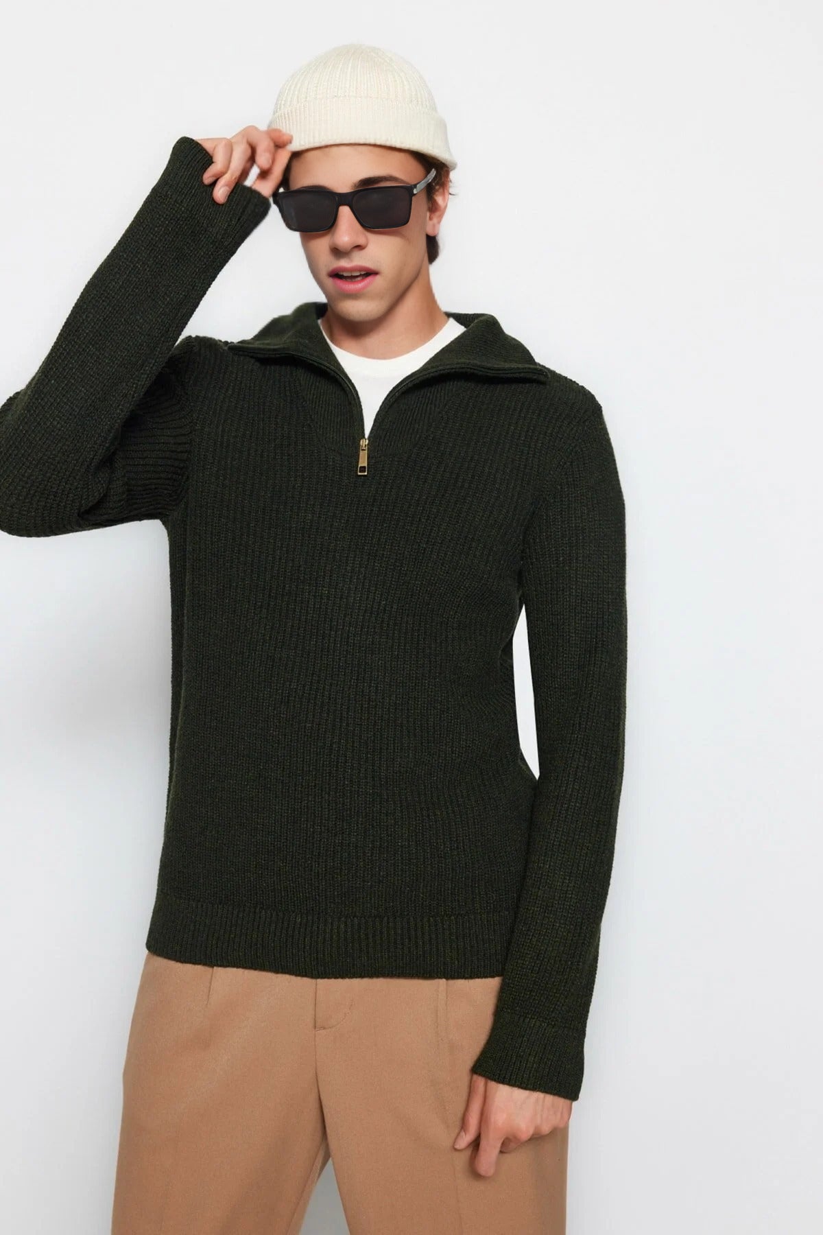 Regular Woolen Zippered Turtleneck Knit Sweater