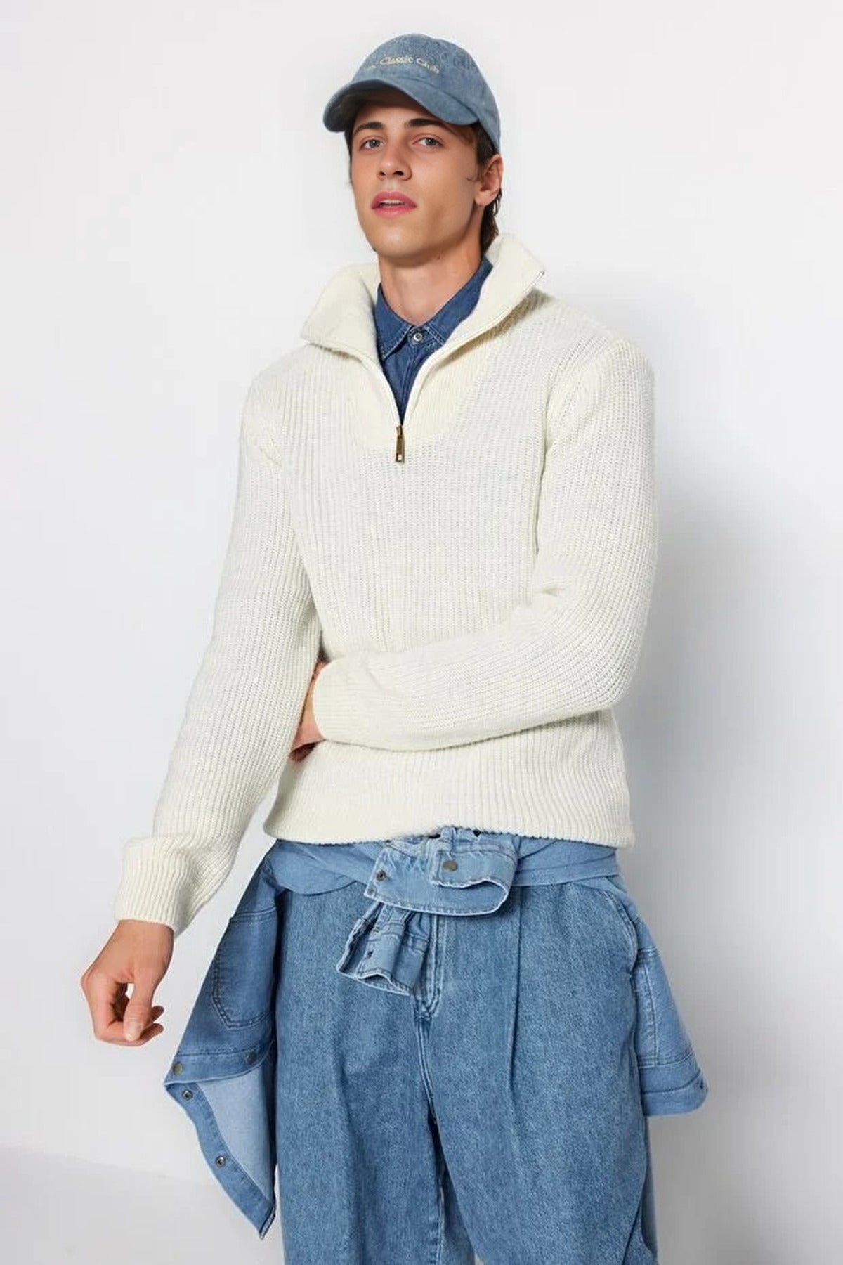 Regular Woolen Zippered Turtleneck Knit Sweater