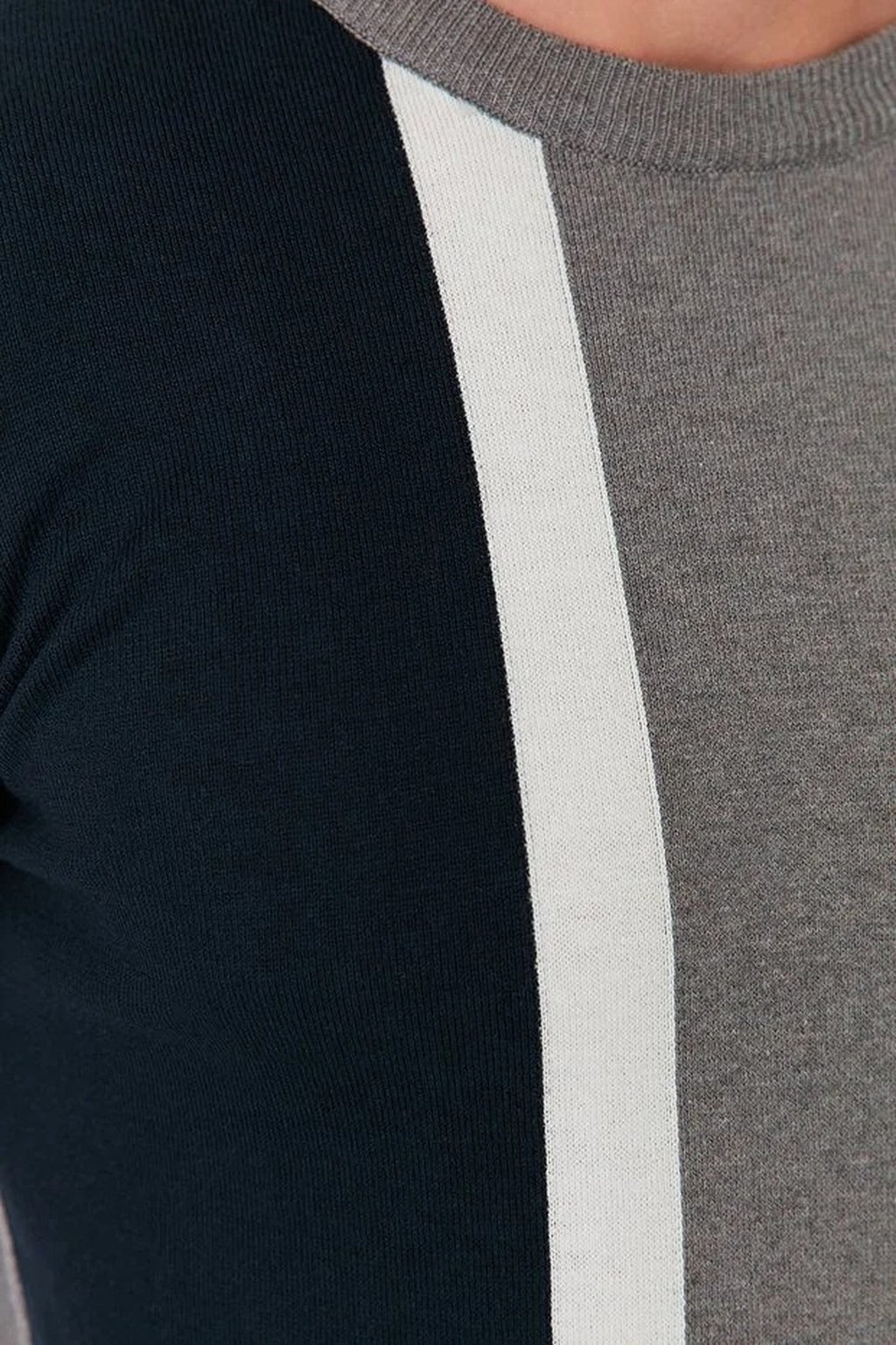 Crew Neck Color Block Knit Sweater