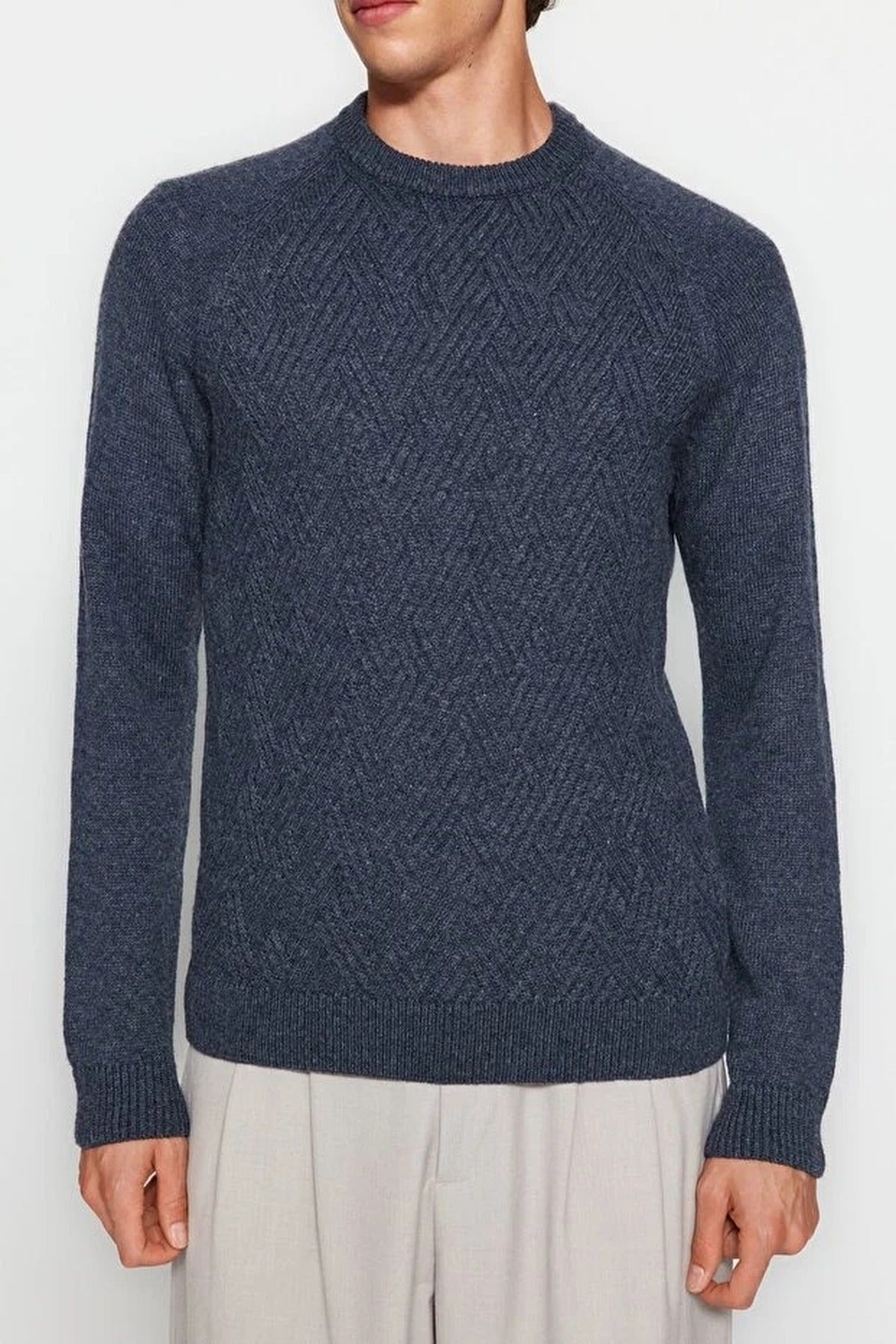 Crew Neck Raglan Sleeve Textured Knit Sweater