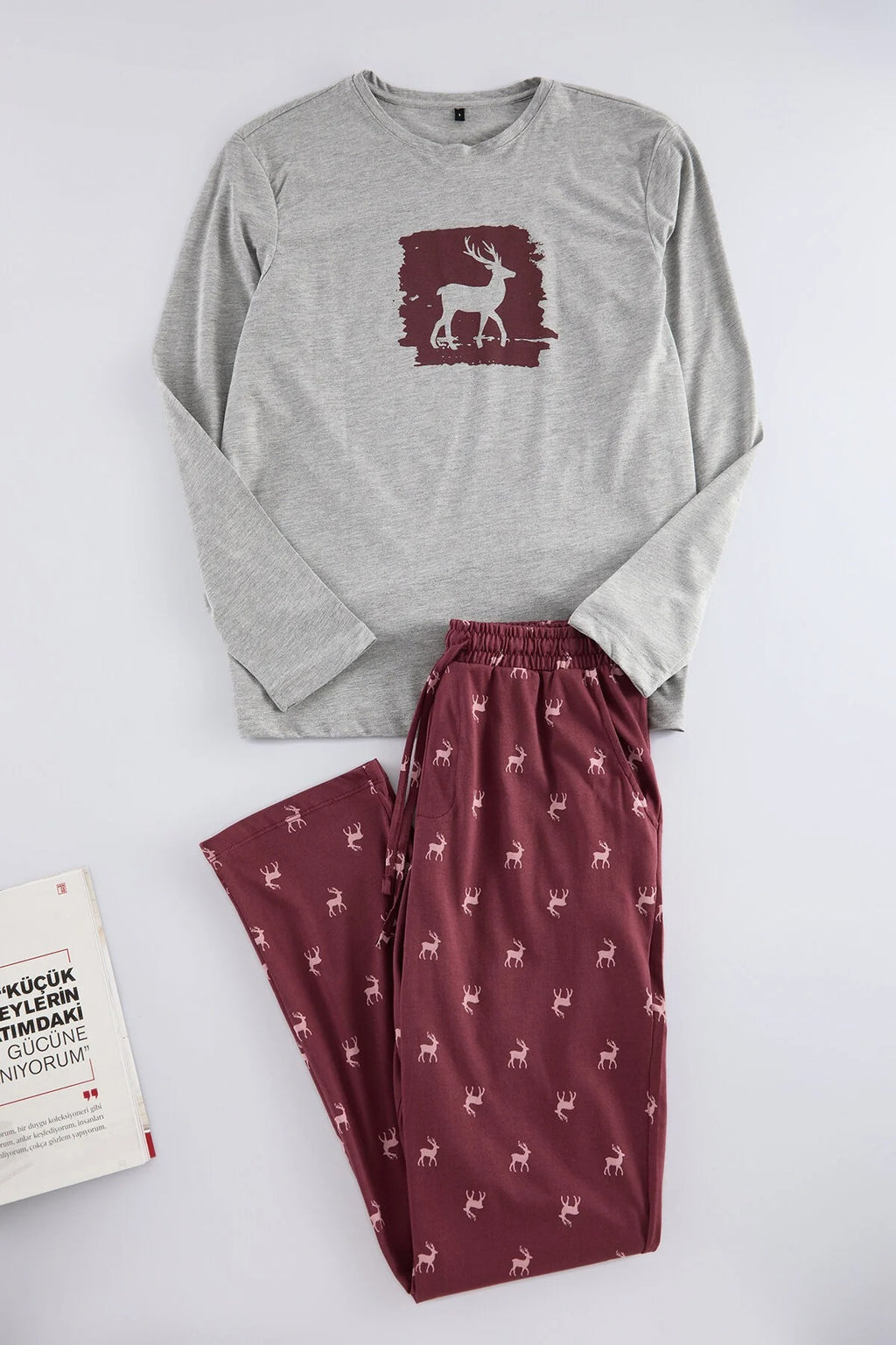2-Piece Deer Print Regular Fit Knit Pajama Set