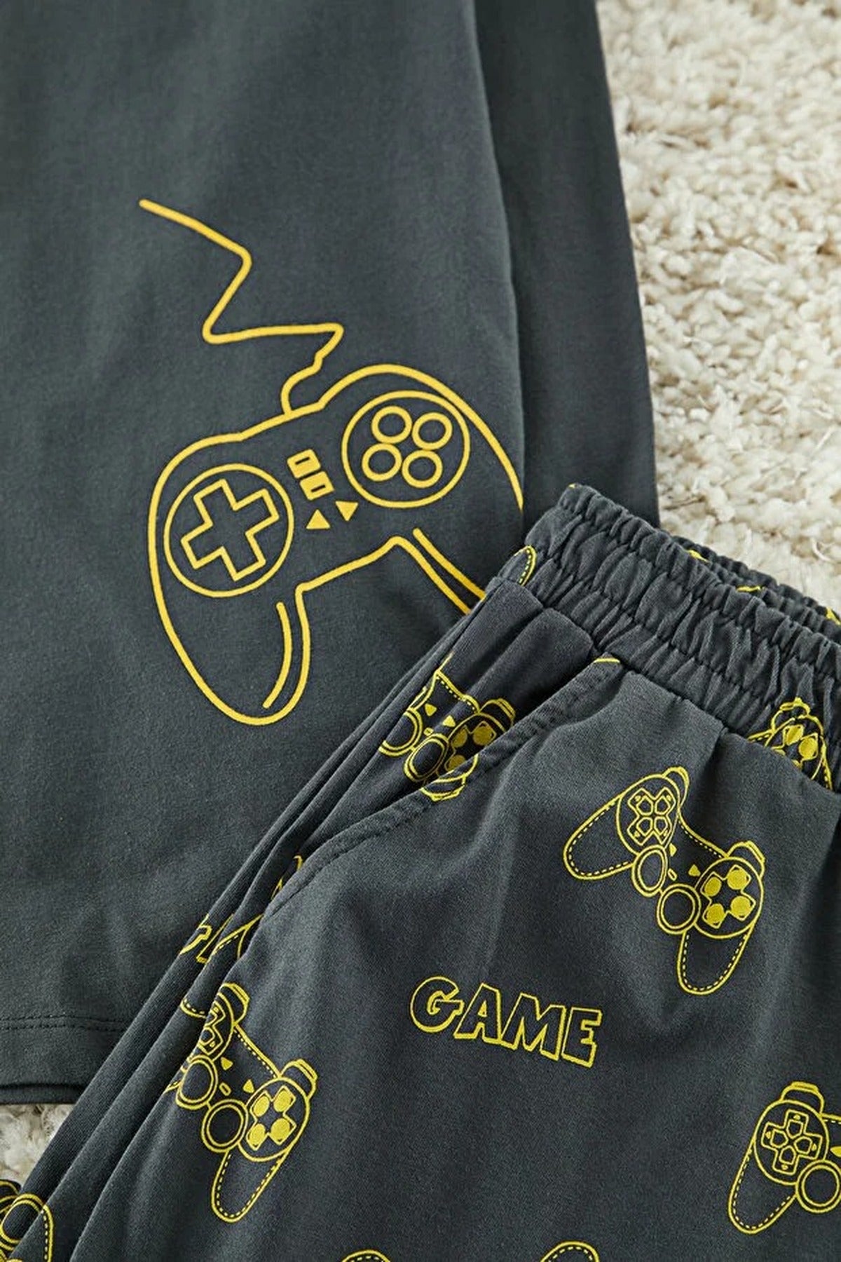 2-Piece Regular Fit Game Print Knit Pajama Set