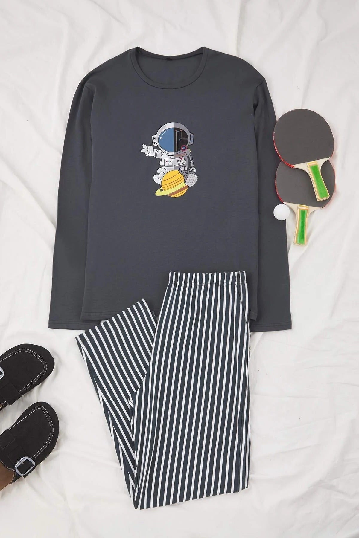 2-Piece Cotton Long Sleeve Pajama Set with Astronaut Print and Stripe Detail