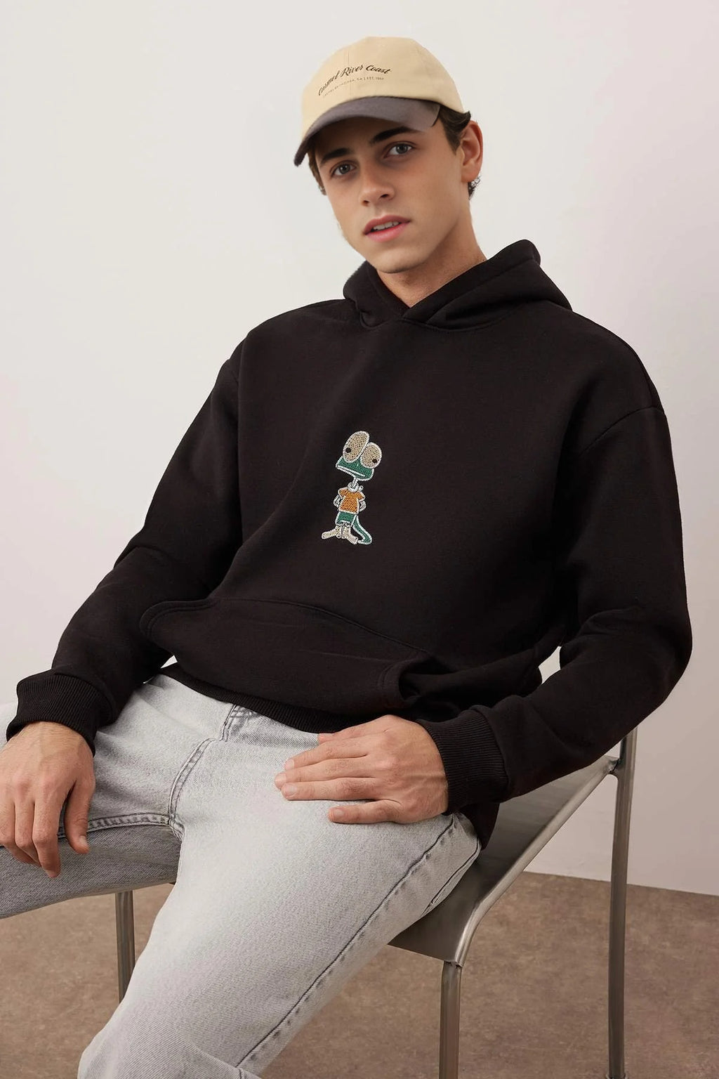 Oversize Embroidered Thick Fleece Sweatshirt